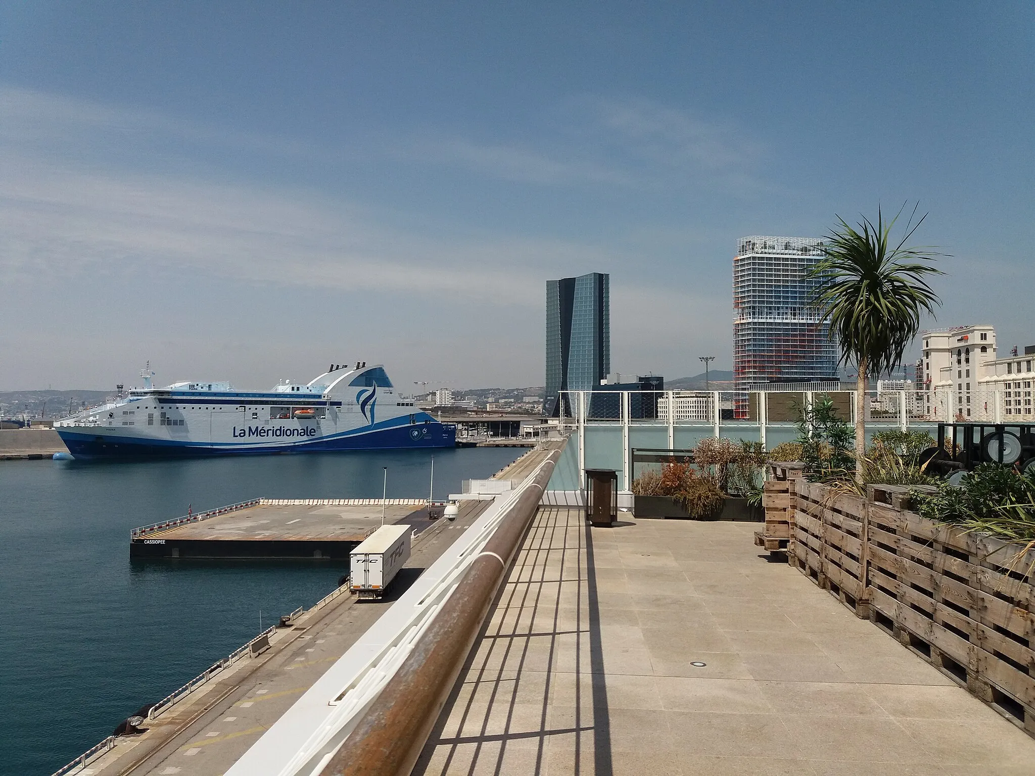 Photo showing: Les Terrasses du Port, à Marseille (Bouches-du-Rhône, France)