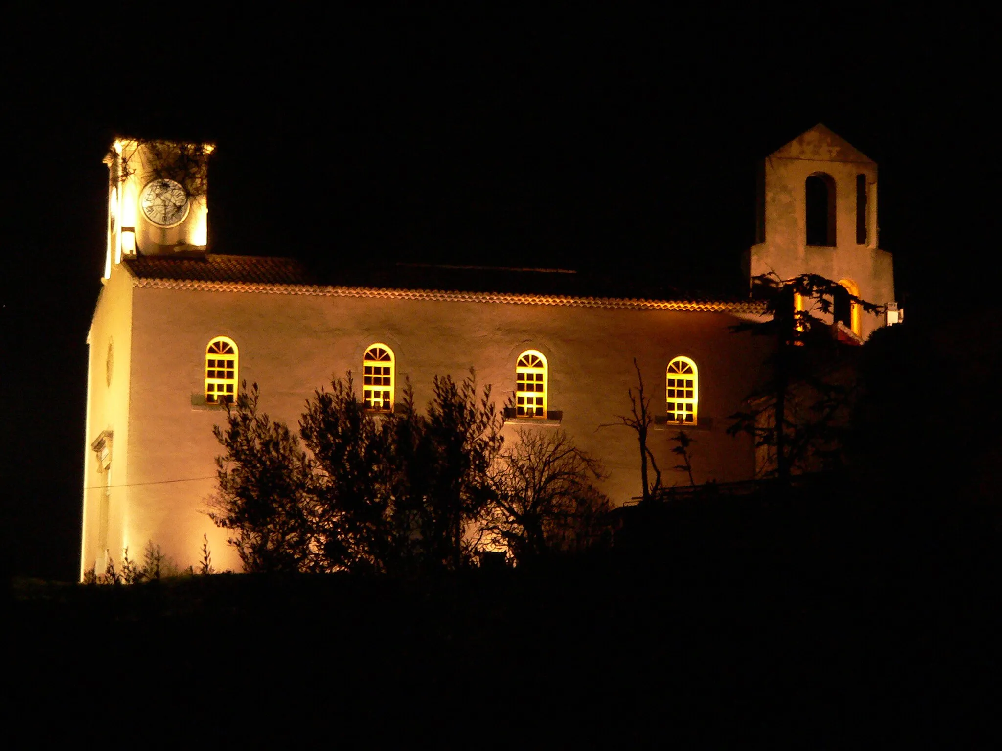 Photo showing: La vieille église de Septèmes transformée en salle du peuple