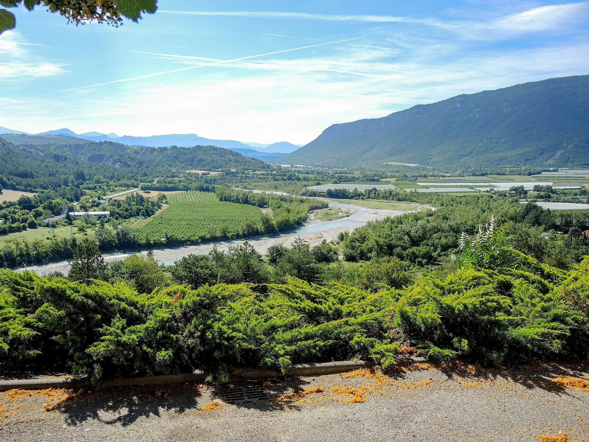 Photo showing: Panorama nord, depuis l'esplanade de l'église de Saléon. Hautes-Alpes