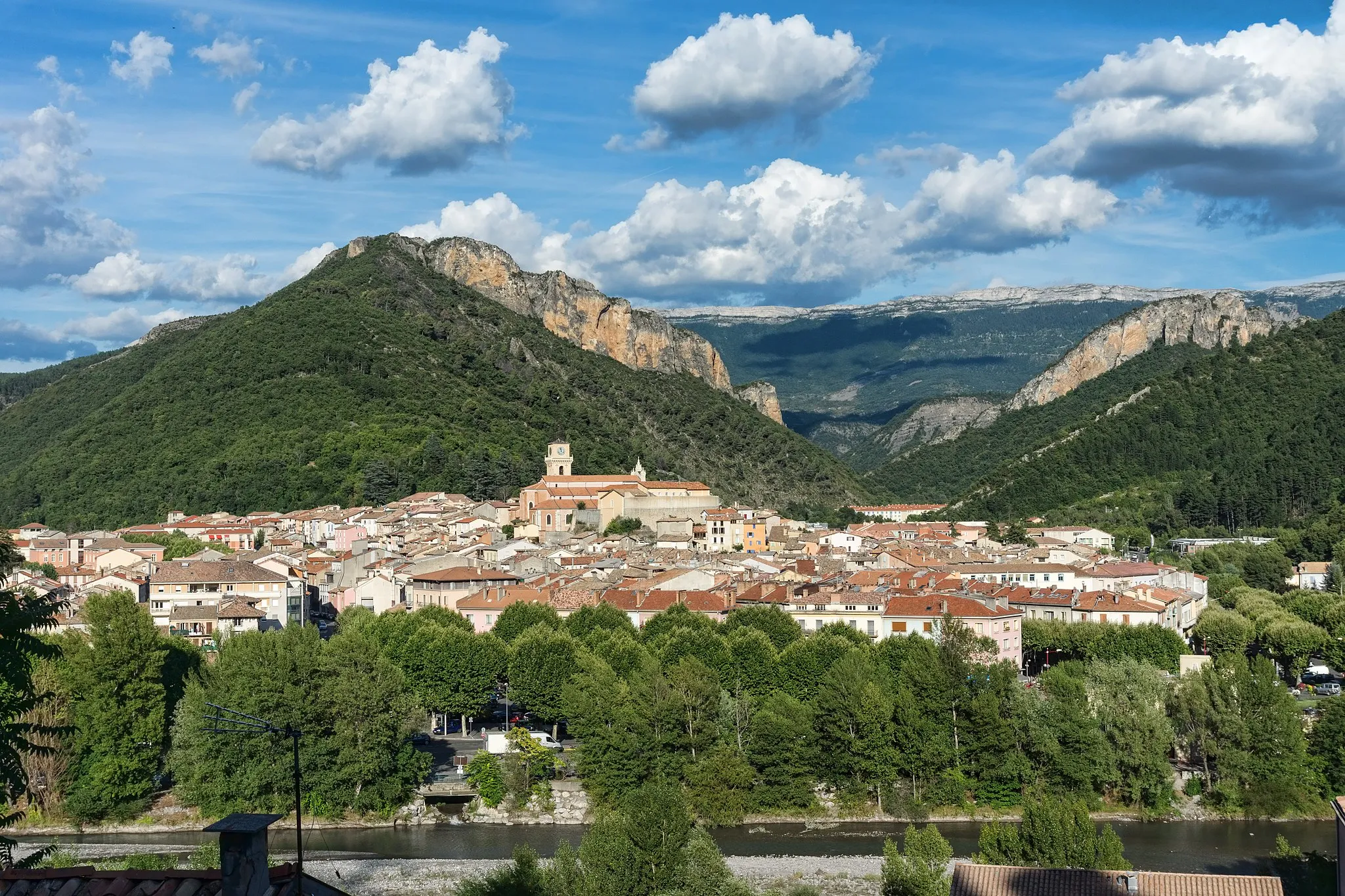 Photo showing: Digne les bains, vue vers l'est