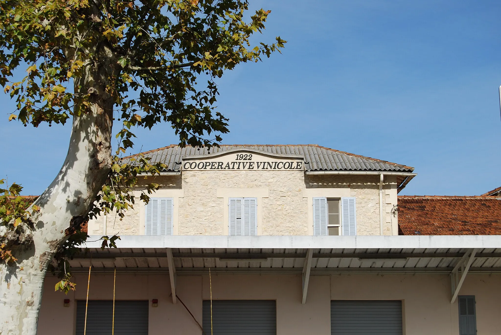 Photo showing: Cave coopérative de Pertuis