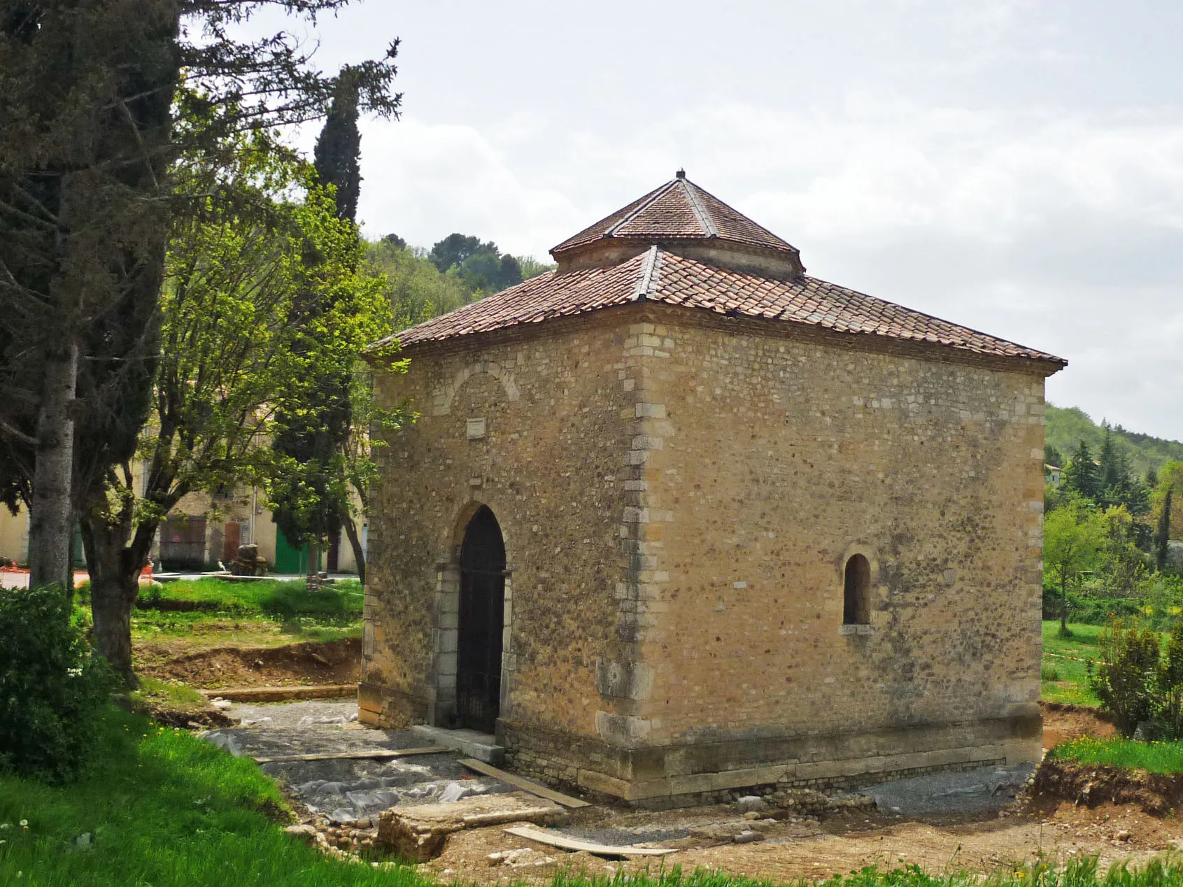 Photo showing: Baptisterium in Riez (Alpes-de-Haute-Provence)