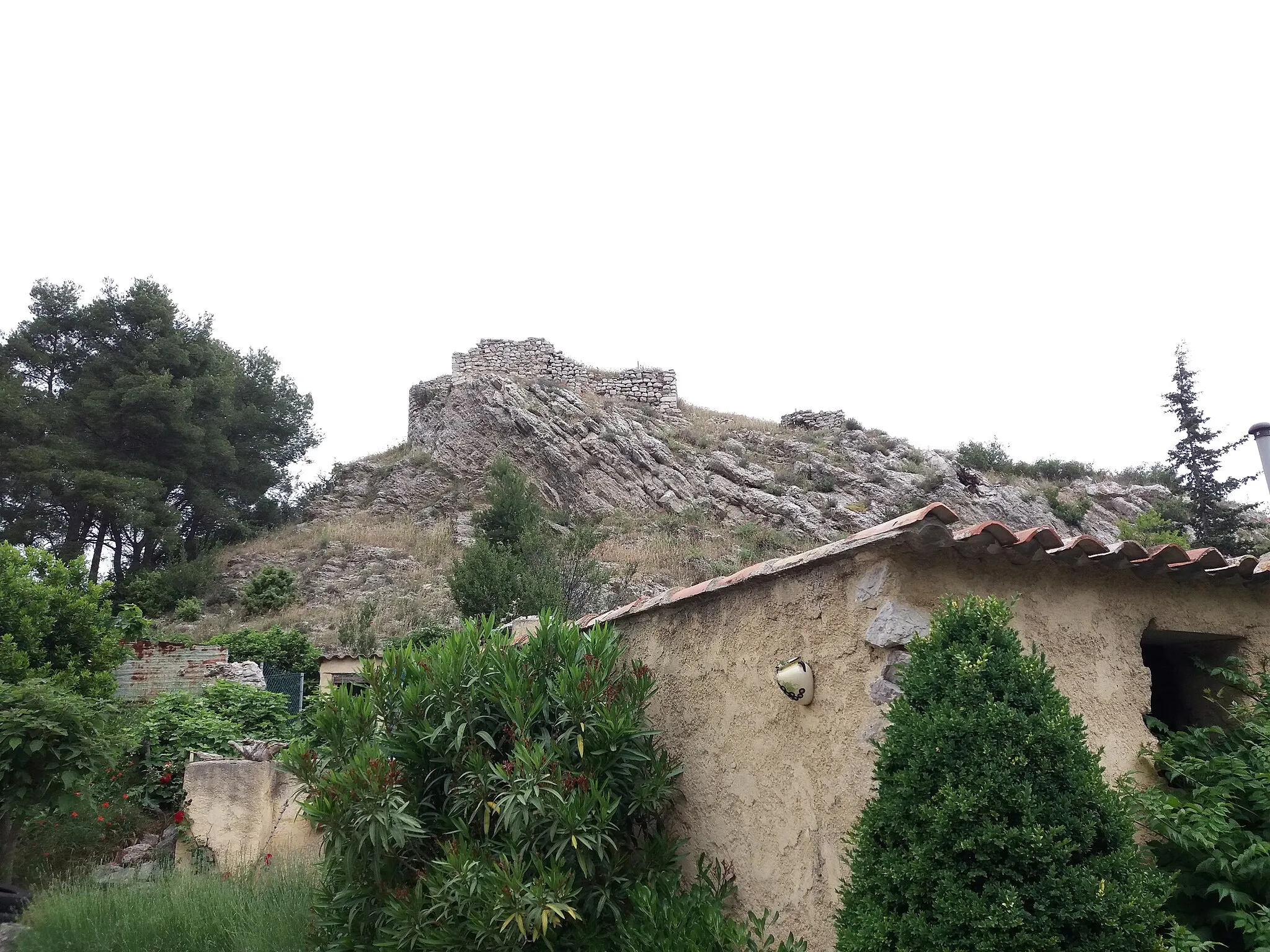 Photo showing: Chemin de la Nerthe : vertiges du château de l'Air.