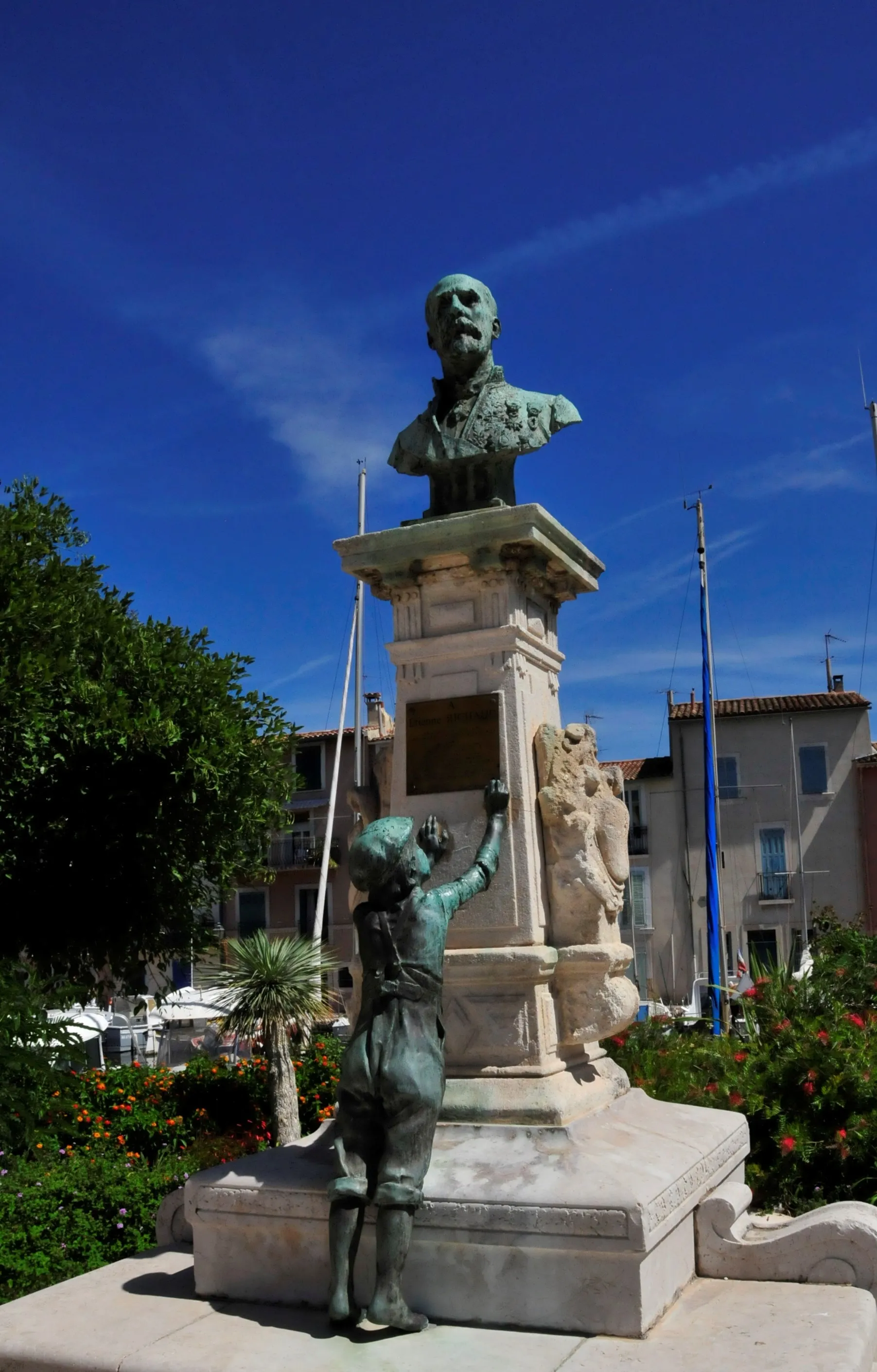 Photo showing: Martigues, Denkmal für Richaud, den Erfinder des Wasserflugzeugs