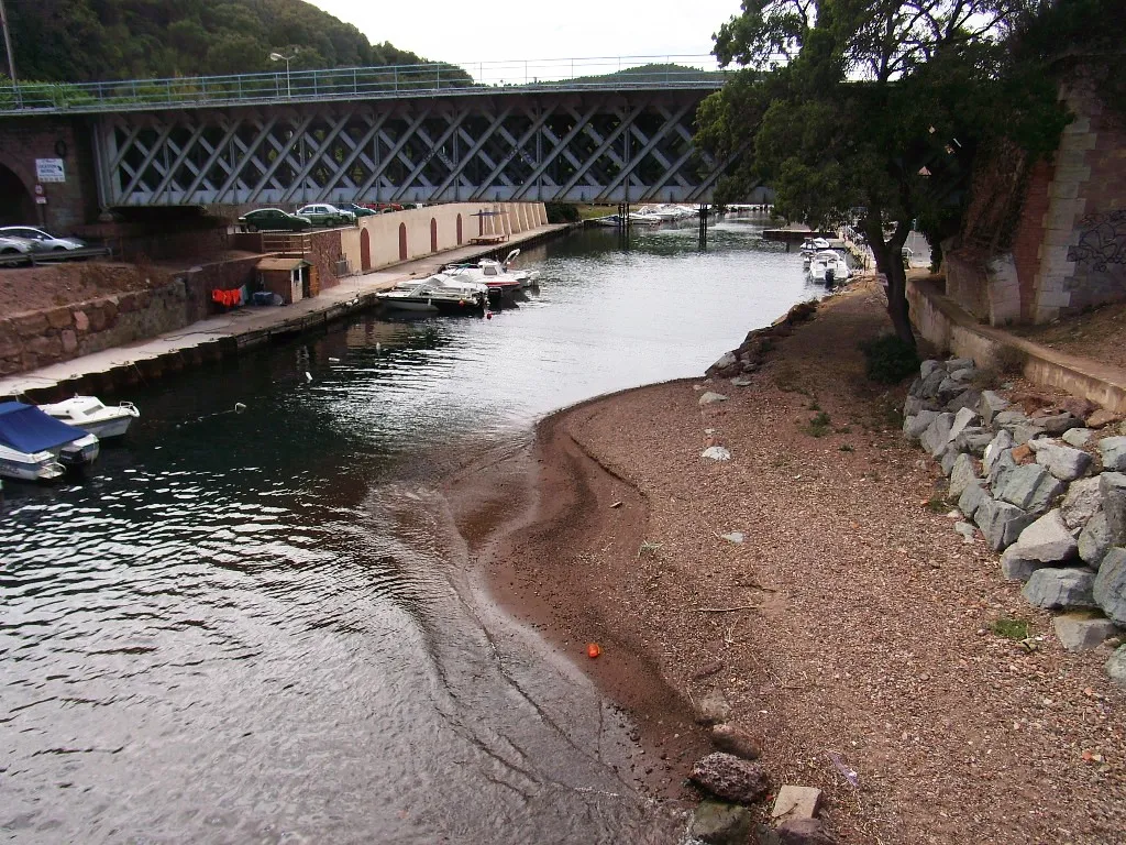 Photo showing: Rivière l'Agay à Saint-Raphaël (83)