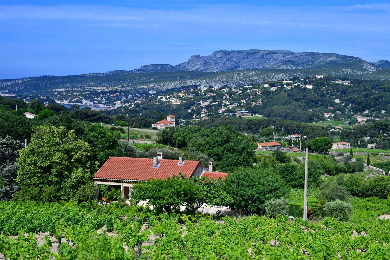 Photo showing: Cassis Ortseingang