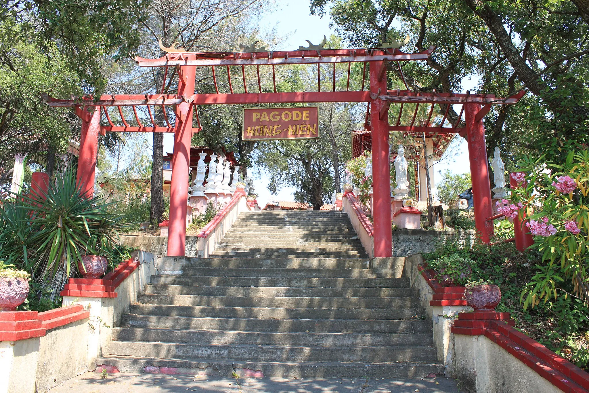 Photo showing: Pagode Hông Hiên Tu, Fréjus, Var, France