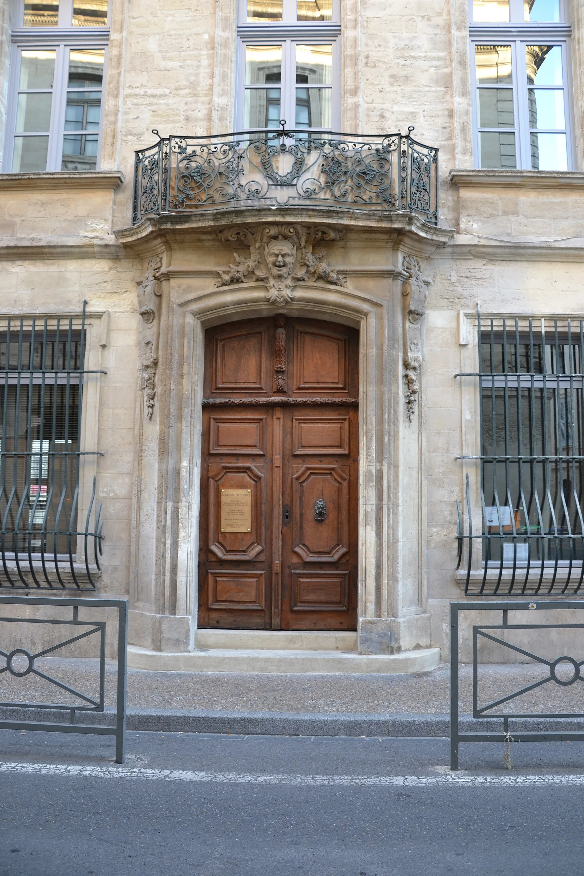 Photo showing: This building is indexed in the base Mérimée, a database of architectural heritage maintained by the French Ministry of Culture, under the reference PA00081872 .