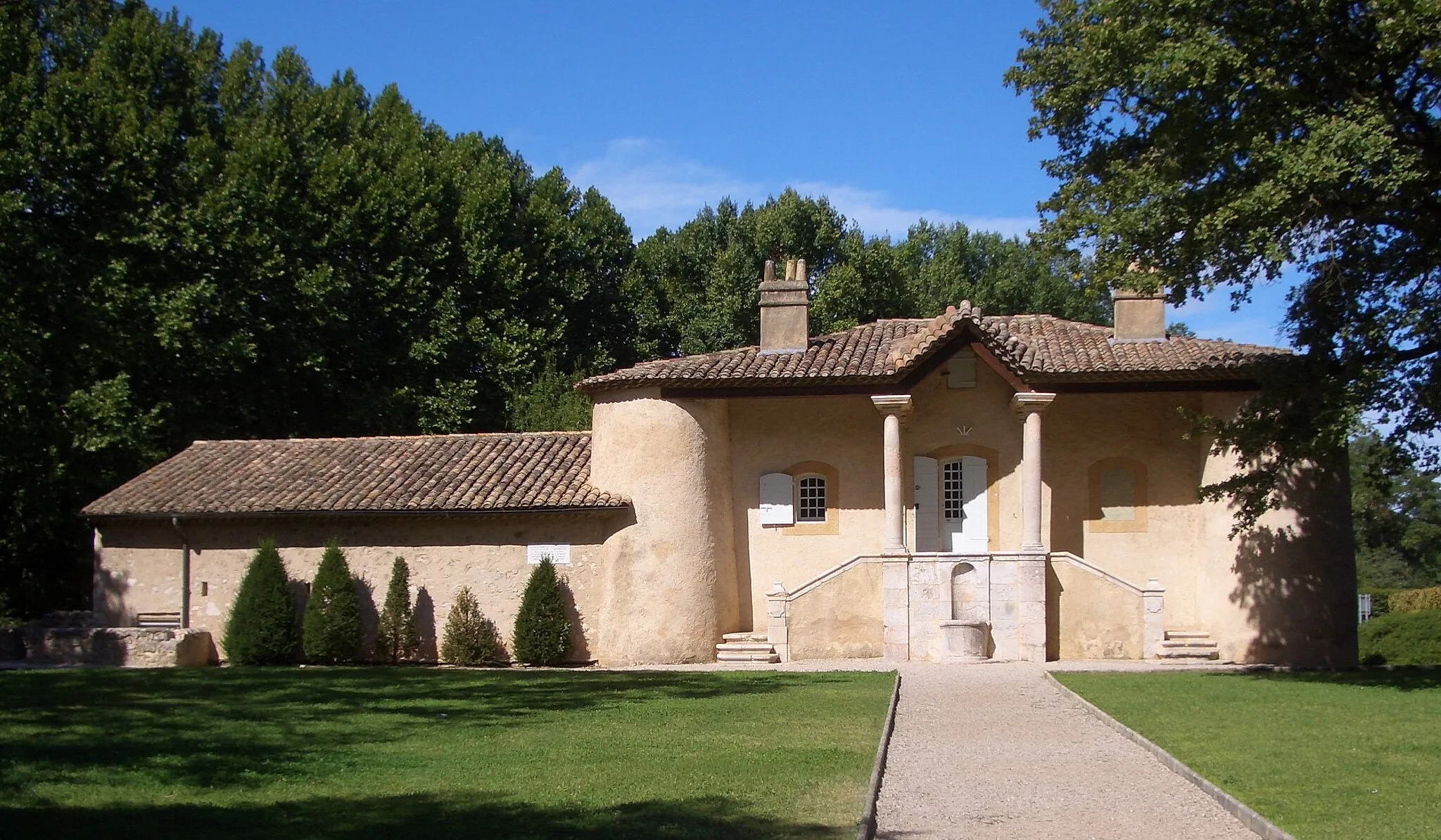Photo showing: Il Padiglione di caccia di Renato d'Angiò sito presso il castello di Valabre (Aix en Provence).