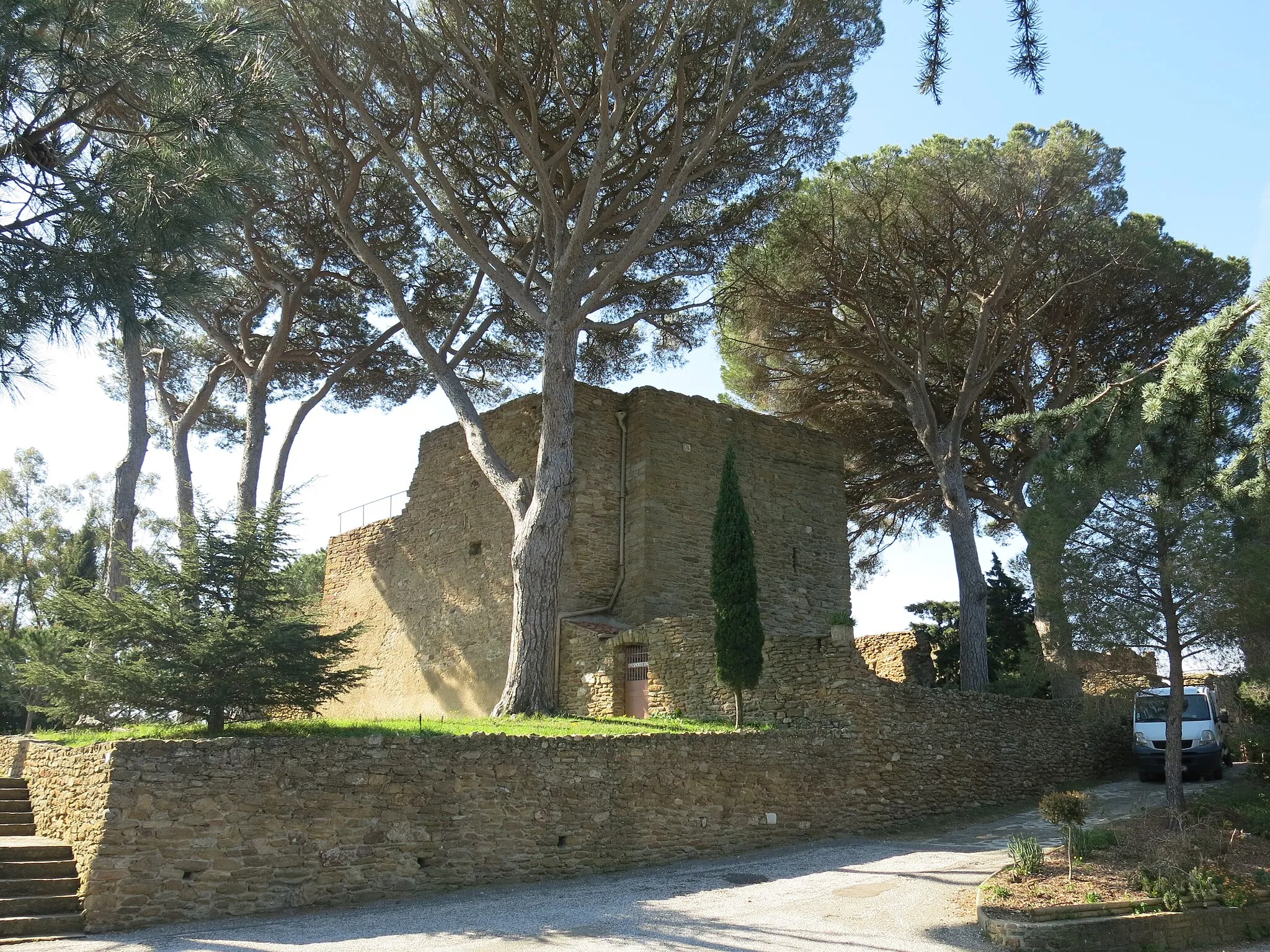 Photo showing: Castle of knights of Fos in Bormes-les-Mimosas (Var, France).