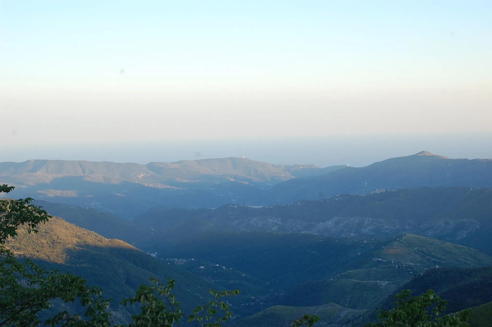 Photo showing: Vue depuis "La Cabanette", à l'entrée de Peïra-Cava