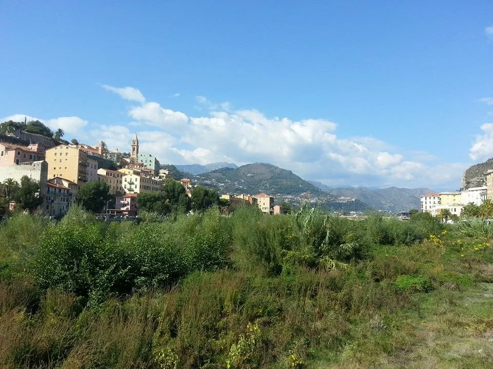 Photo showing: View from bridge in Ventimiglia