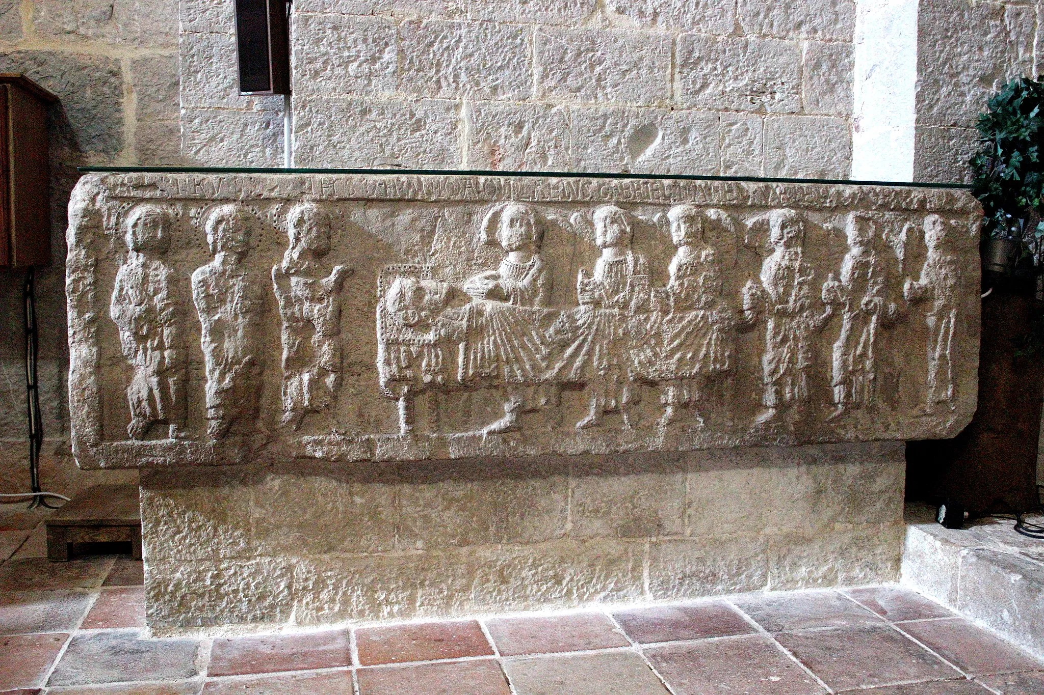 Photo showing: Abbaye de La Celle, département du Var, France. Sarcophage dit tombe de Gersende de Sabran, comtesse de Provence (morte après 1225)