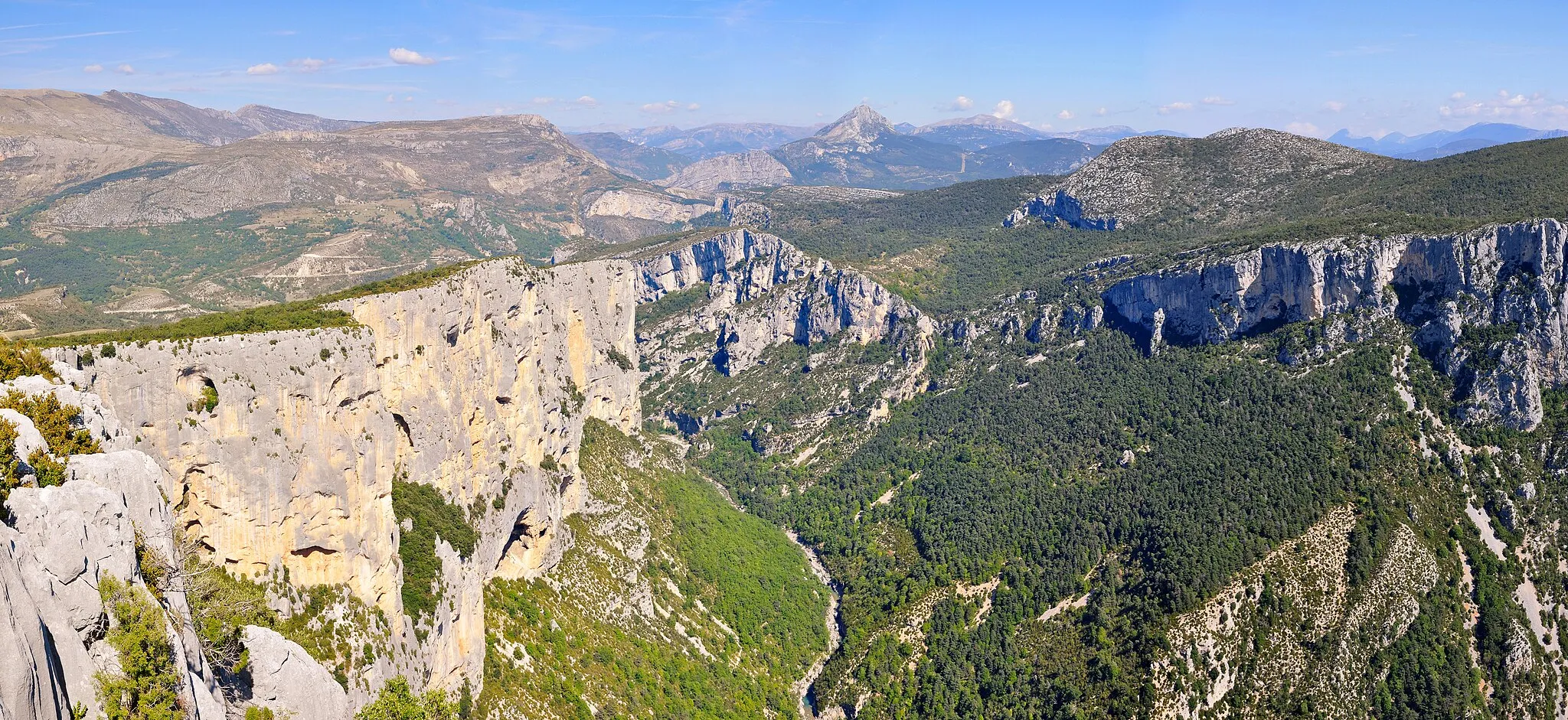 Photo showing: viewpoint "Falaise de l'Escalès" of the Verdon Gorge