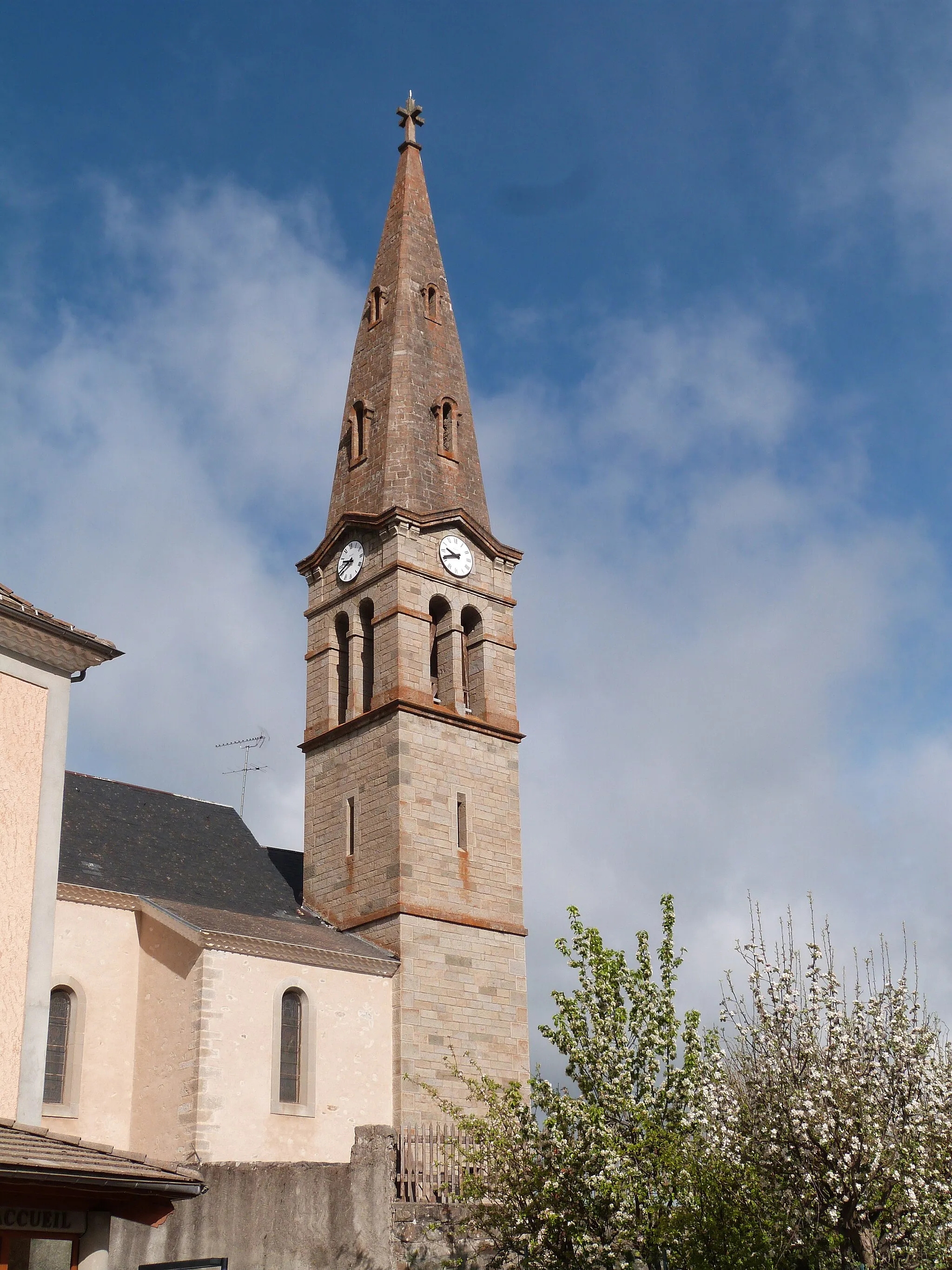 Photo showing: Clocher de l'église de Saint-Léger-les-Mélèzes