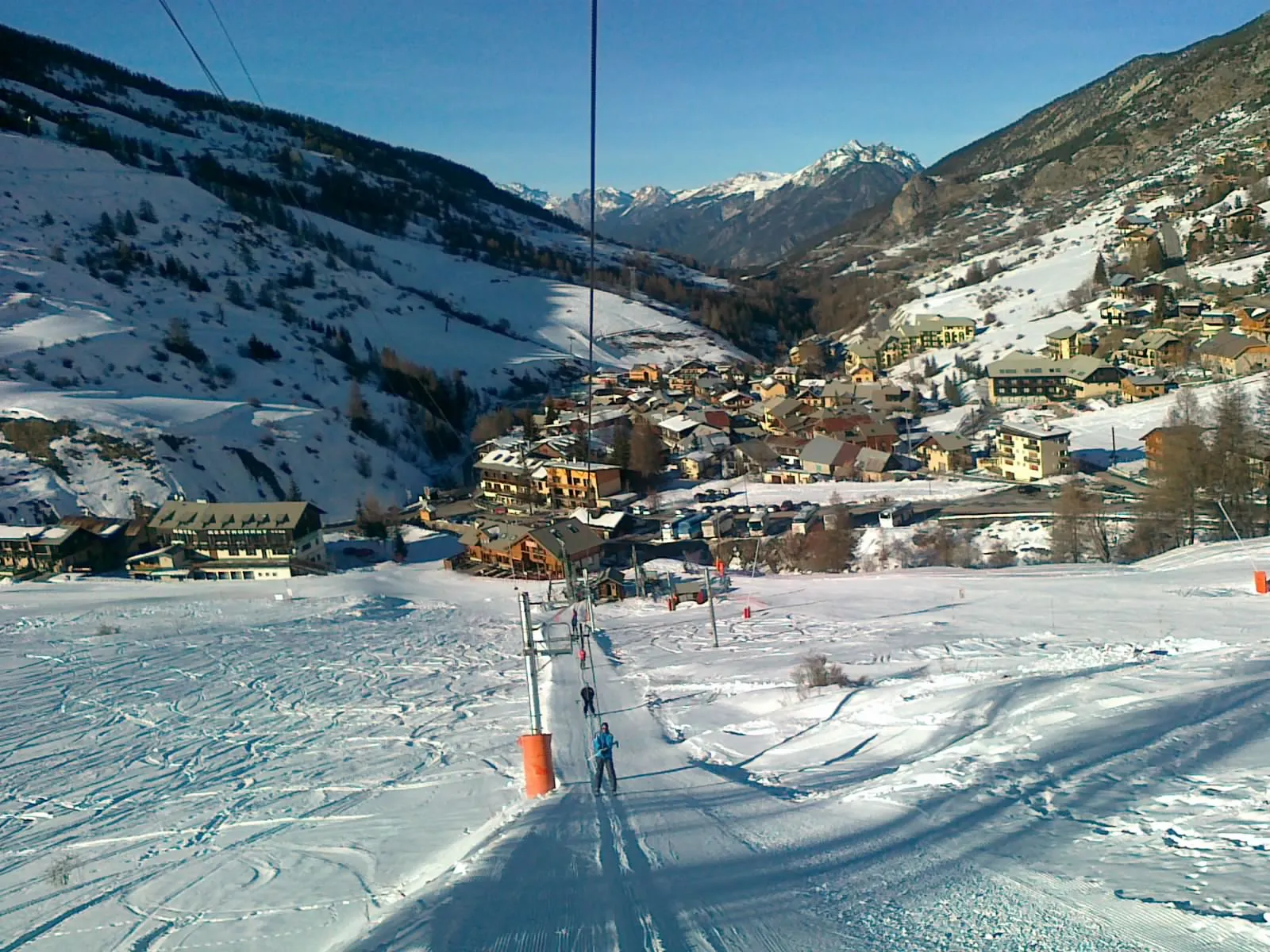 Photo showing: Vars, Winter 2012