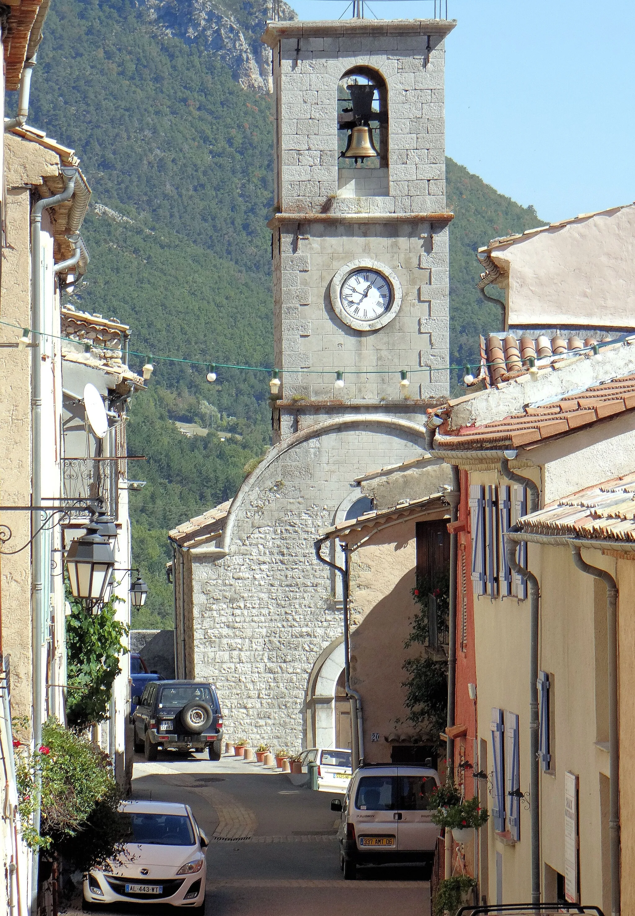 Photo showing: Briançonnet - Une rue menant à l'église Notre-Dame-de-l'Assomption