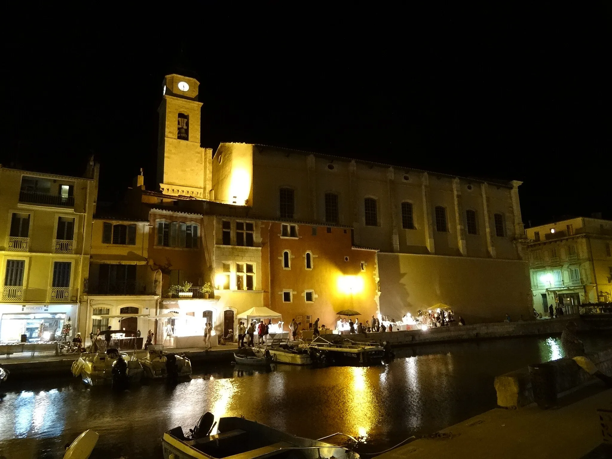 Photo showing: This building is indexed in the base Mérimée, a database of architectural heritage maintained by the French Ministry of Culture, under the reference PA00081378 .