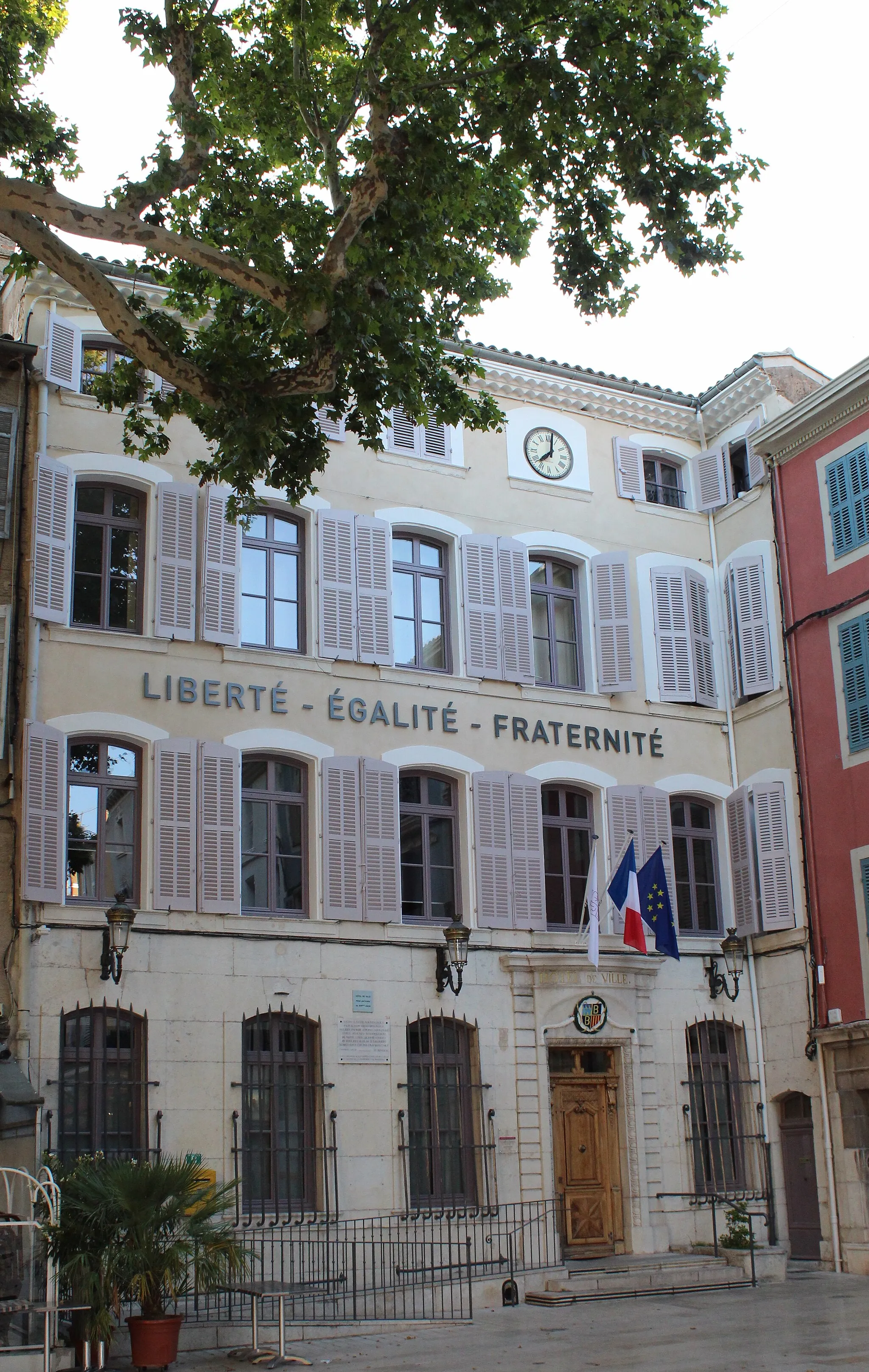 Photo showing: La mairie de Bignoles.