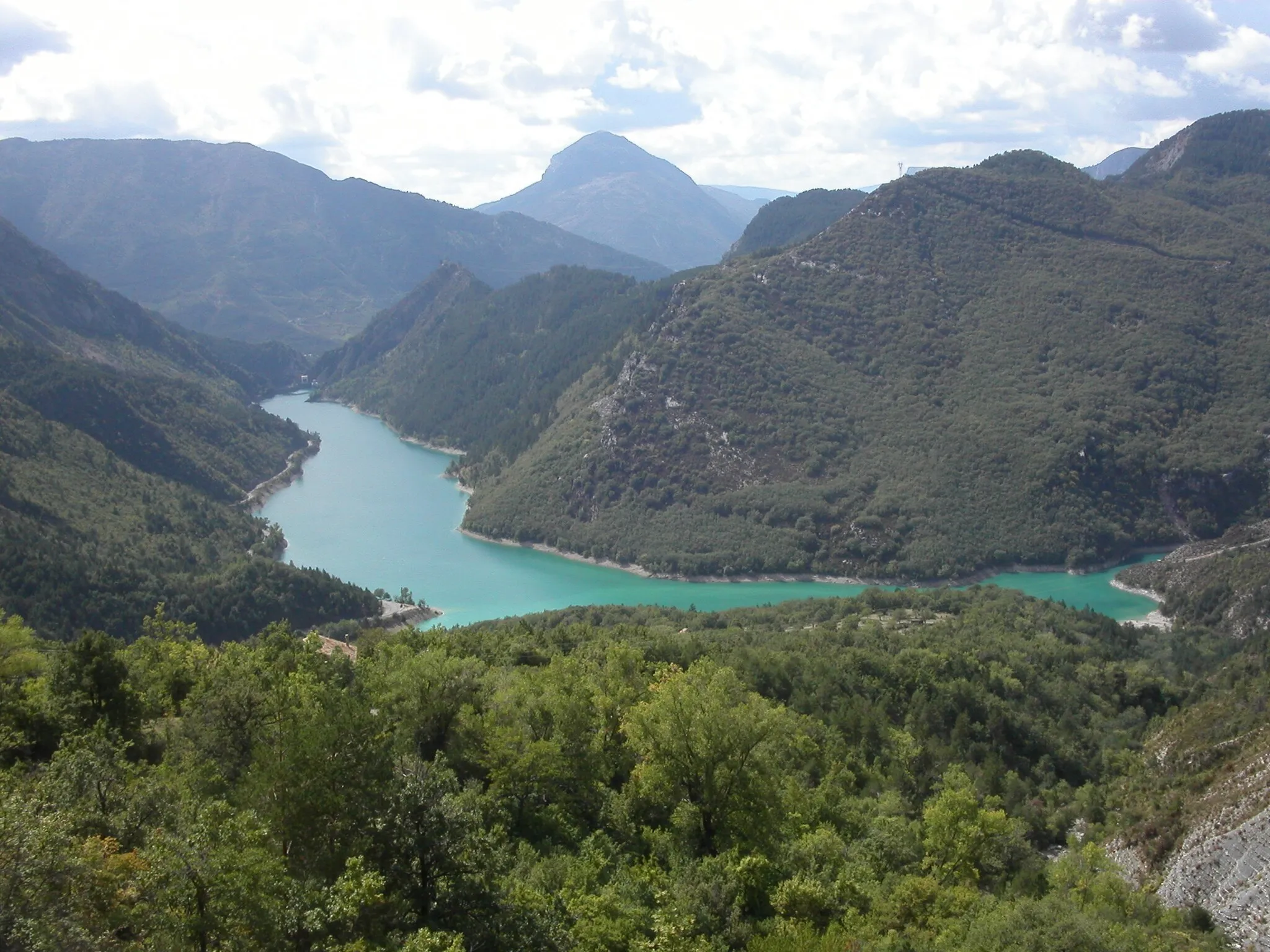 Photo showing: France, Verdon river, Castellane, Lac de Chaudanne