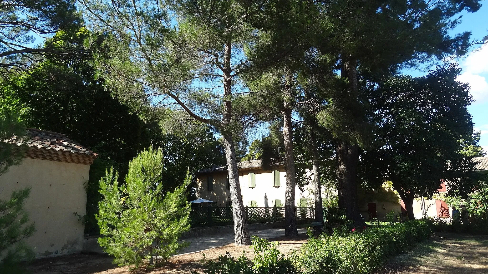 Photo showing: Bastide de Romégas