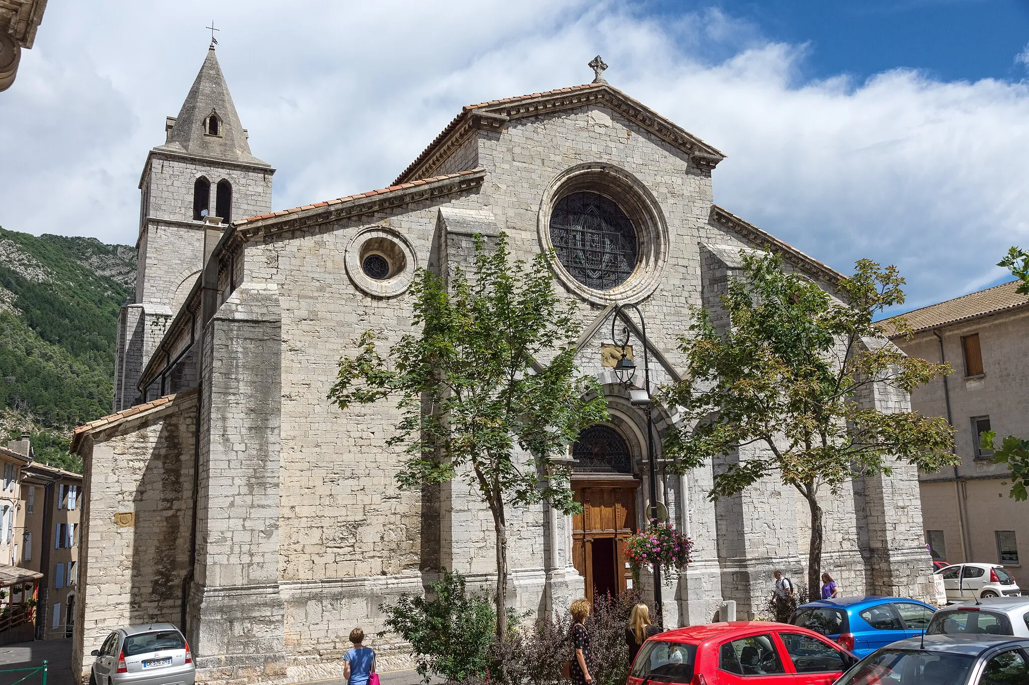 Photo showing: Cathédrale Notre-Dame-des-Pommiers de Sisteron
