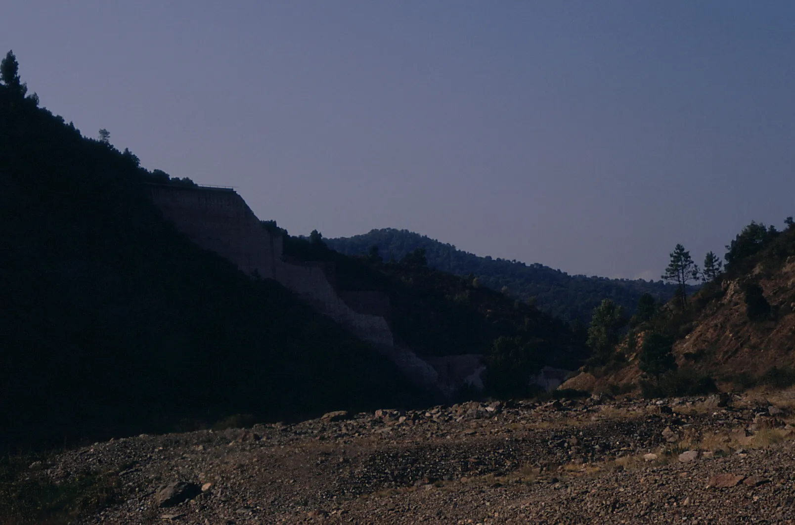 Photo showing: Malpasset broken dam in 1988