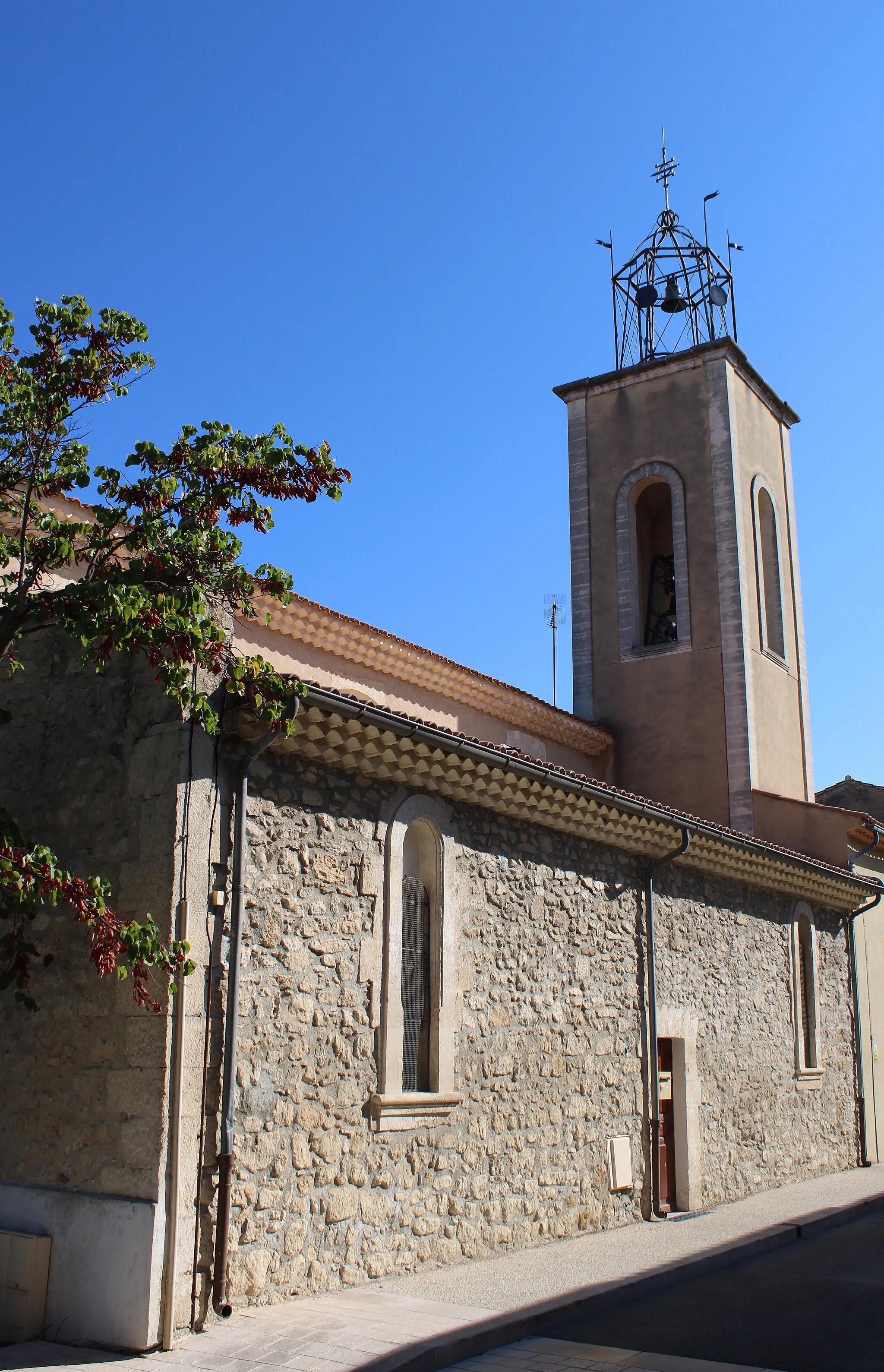 Photo showing: L'église