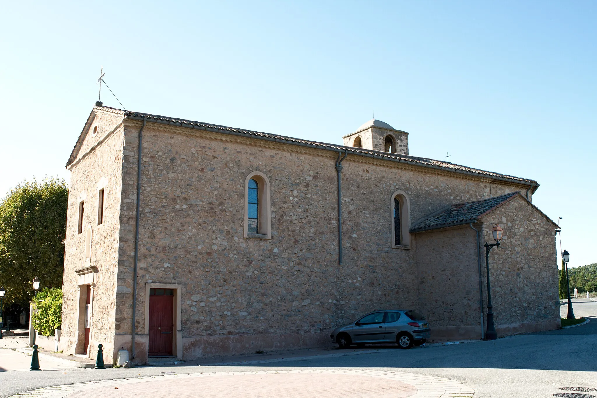 Photo showing: Church Saint-Antoine in Châteauneuf-le-Rouge, Bouches-du-Rhône (France).