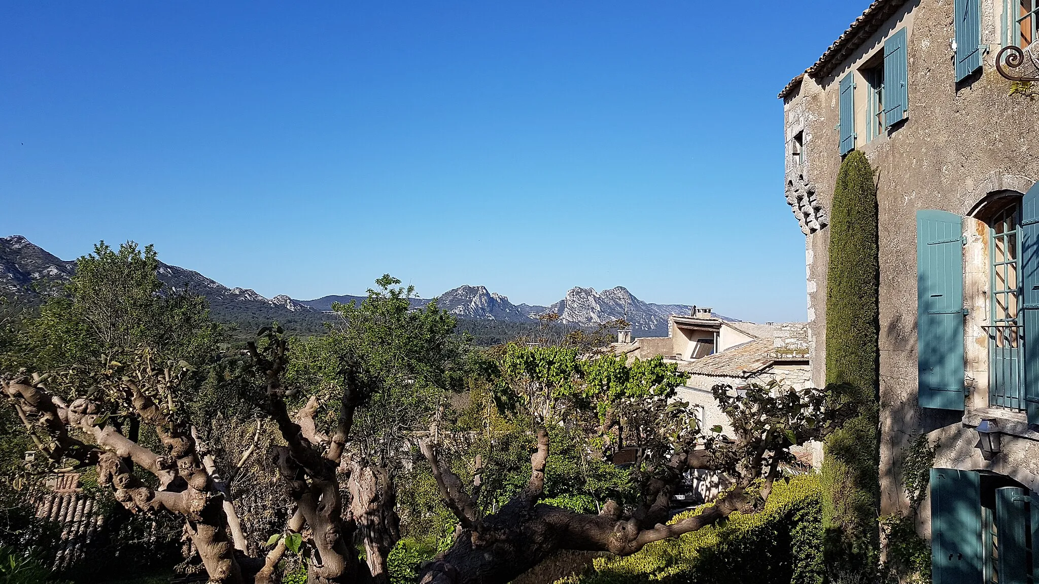 Photo showing: Le village d'Eygalières au pied des Alpilles (Bouches-du-Rhône)