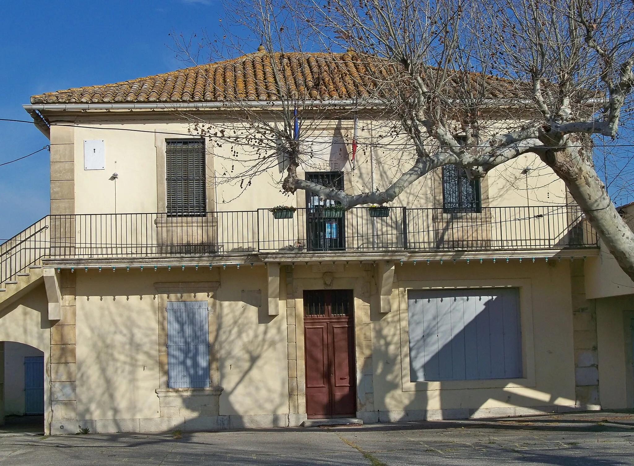 Photo showing: Town hall of Mas Blanc des Alpilles (13), France