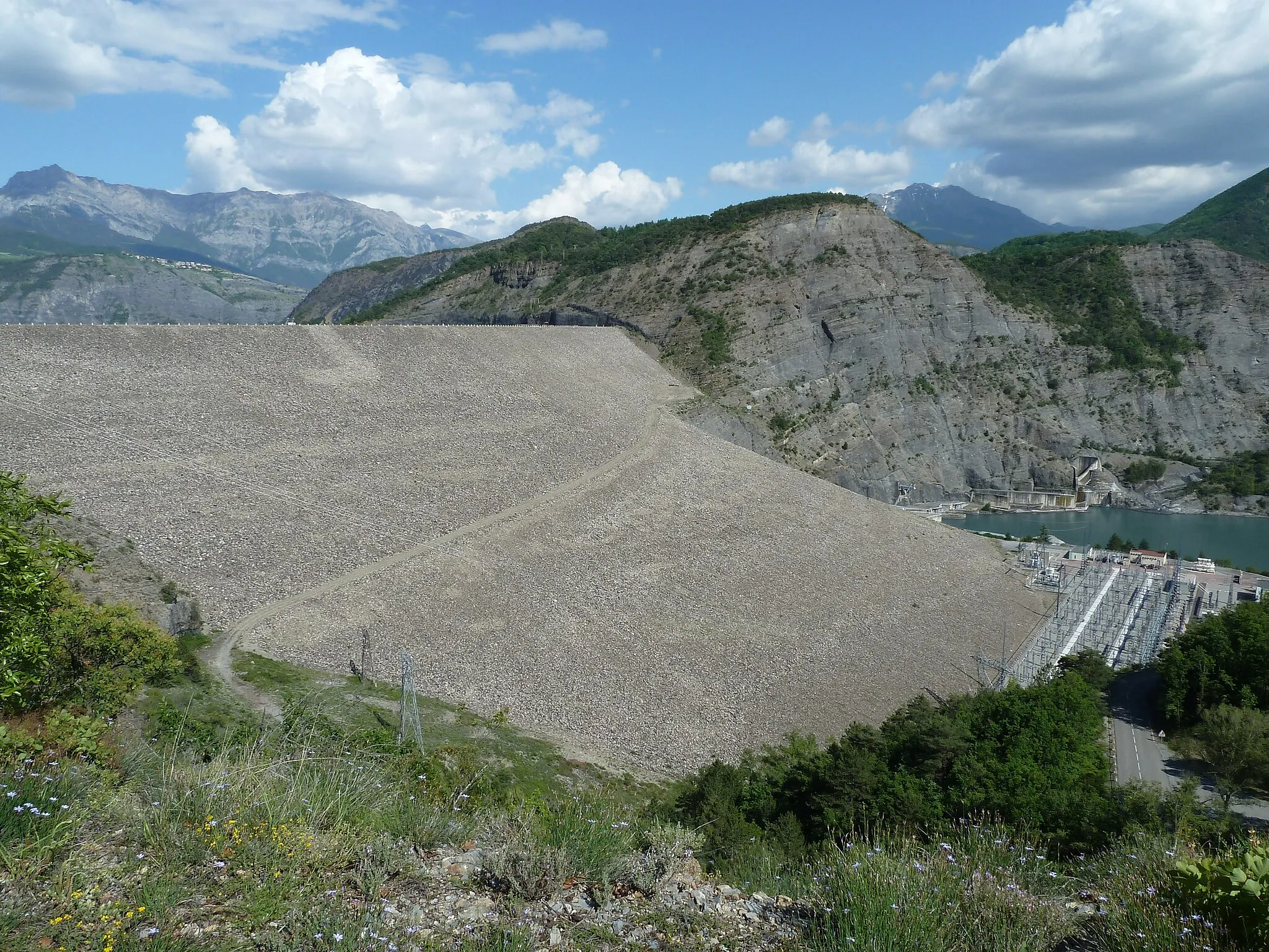 Photo showing: Dam of Lac de Serre-Ponçon