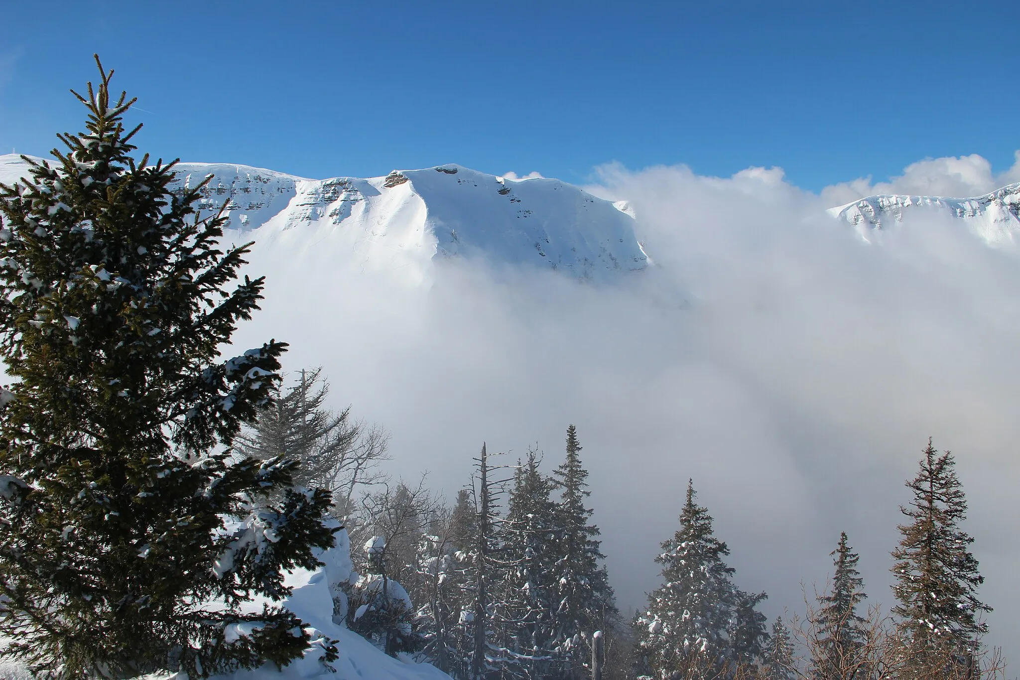 Photo showing: View into the Creux de l'Envers