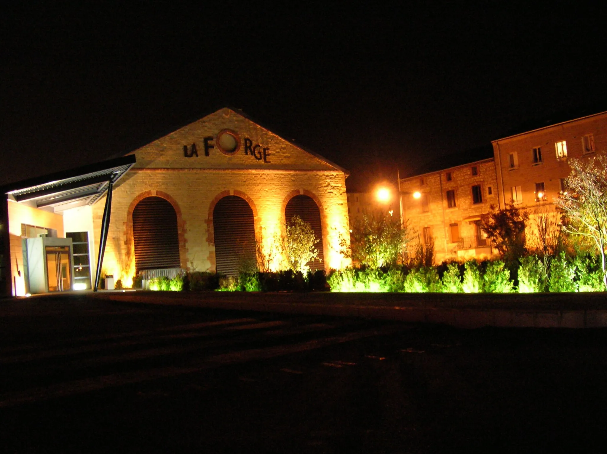 Photo showing: La Forge, former metallurgy factory, now a concert hall, in Le Chambon-Feugerolles (Loire, France).