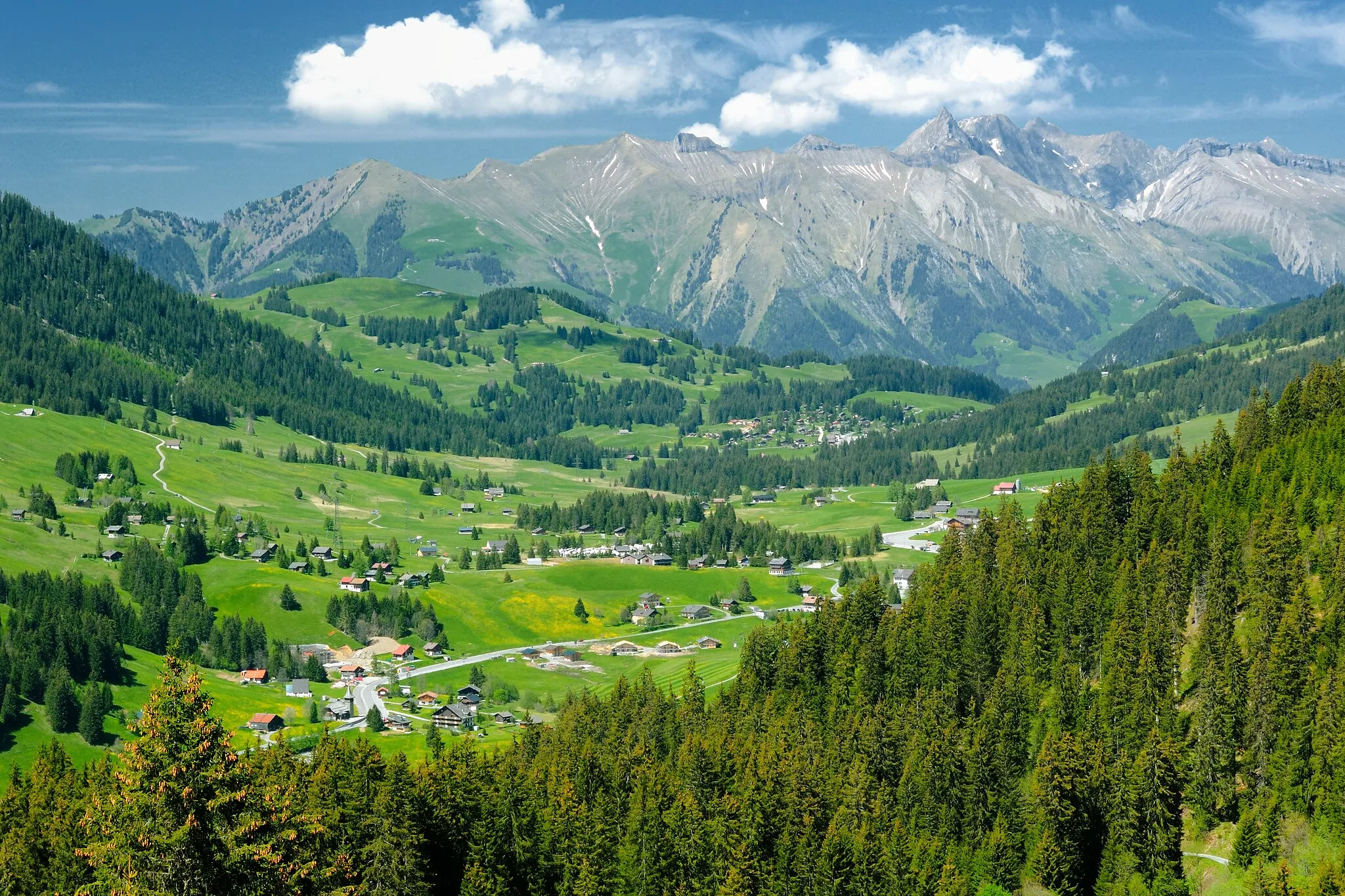 Photo showing: Les Mosses and La Lécherette from Oudiou