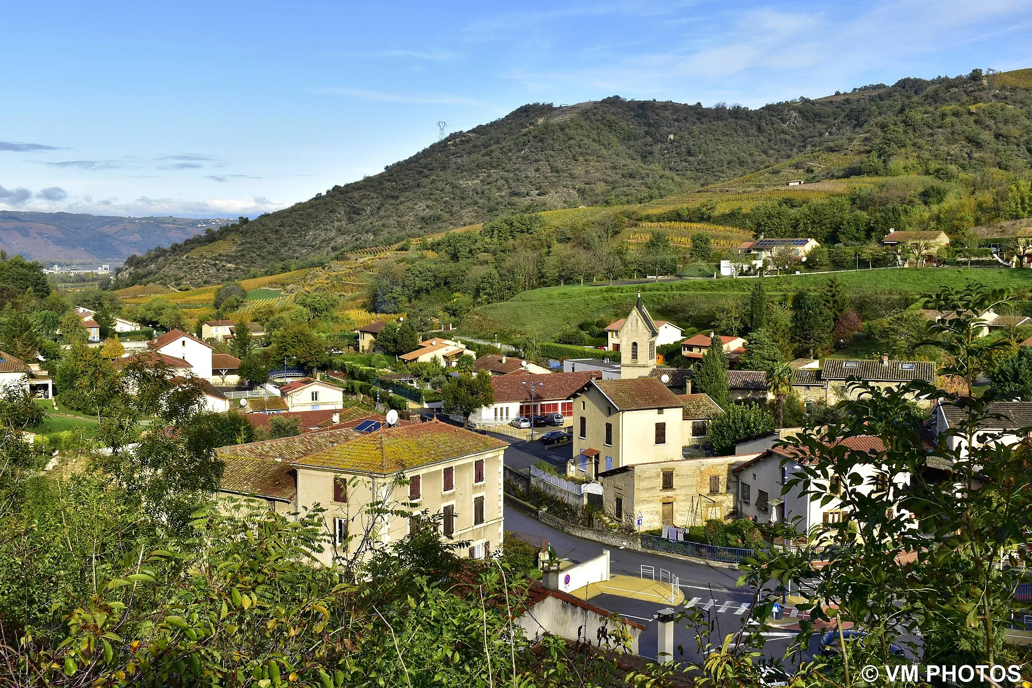 Photo showing: Le village vue de la Madone en novembre 2019 (© vmphotos)