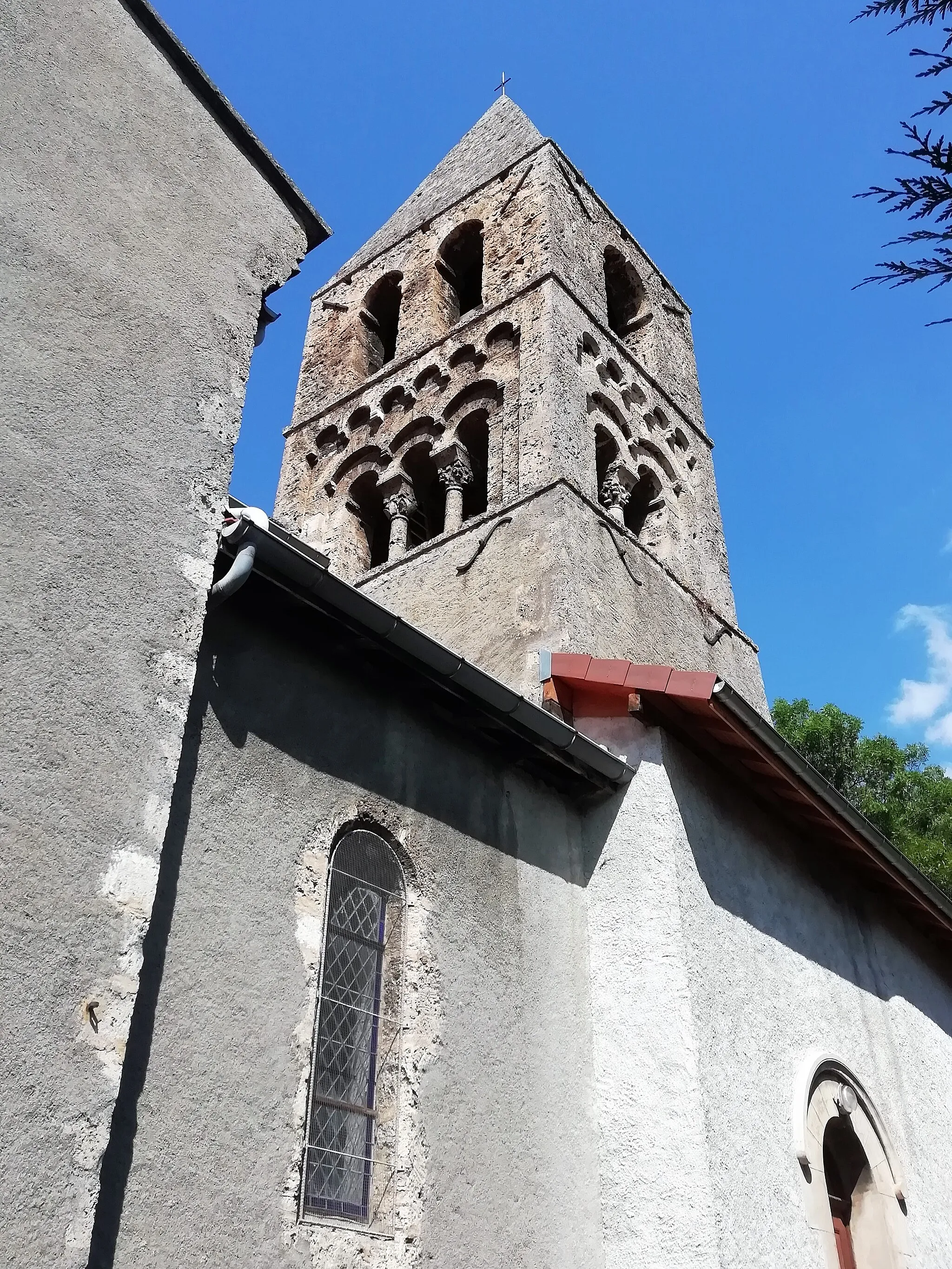 Photo showing: This building is indexed in the base Mérimée, a database of architectural heritage maintained by the French Ministry of Culture, under the reference PA00117253 .