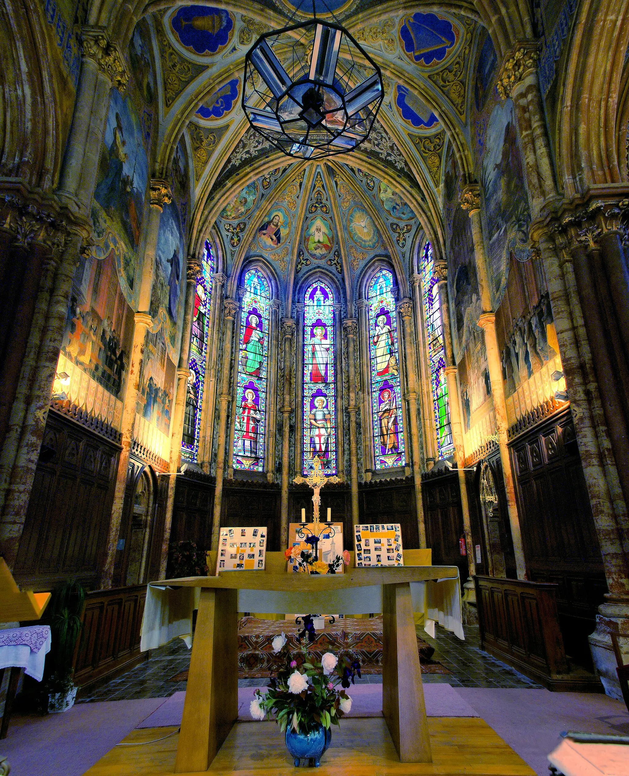 Photo showing: Intérieur de l'église de Valsonne