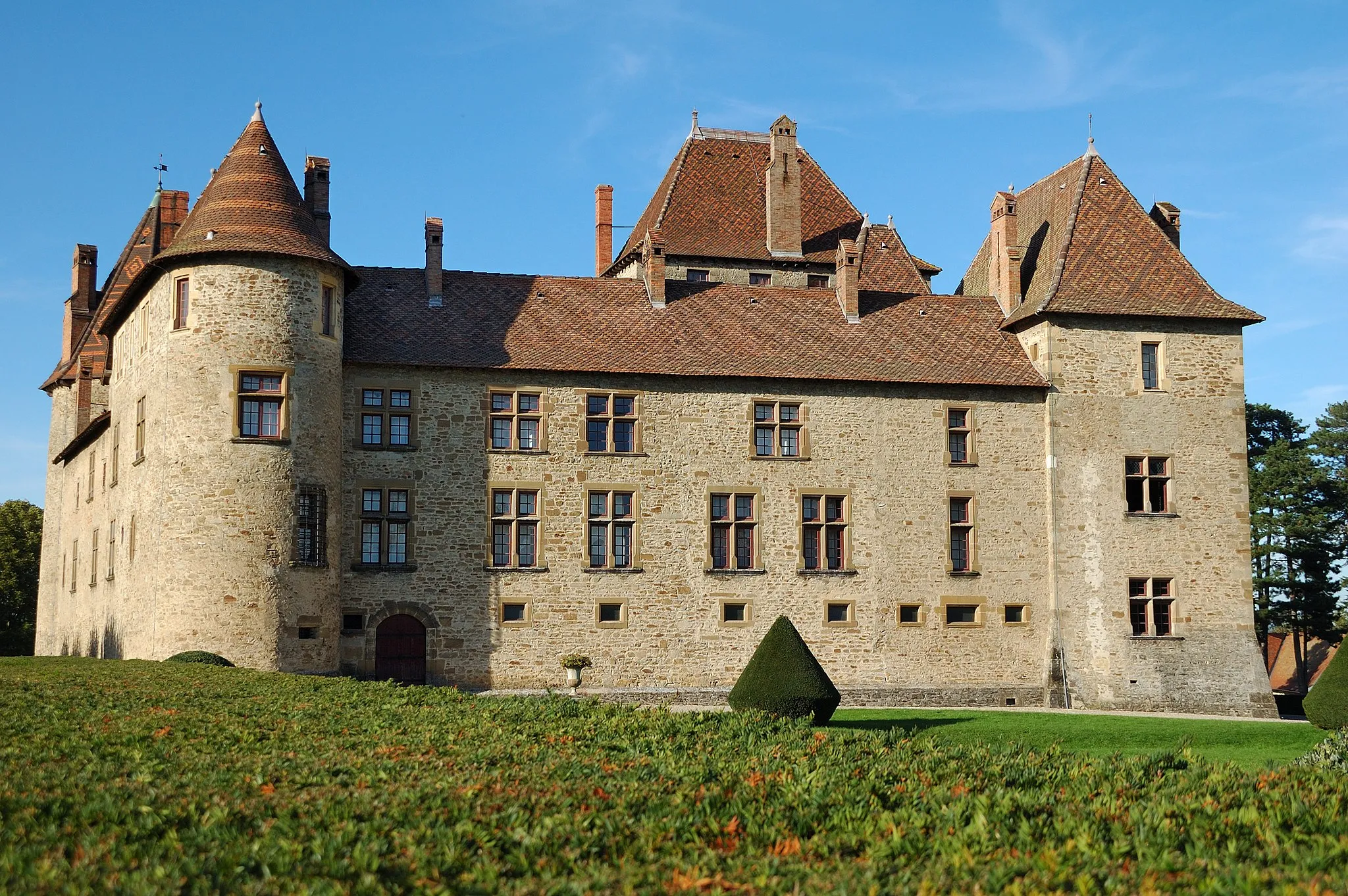 Photo showing: This building is indexed in the base Mérimée, a database of architectural heritage maintained by the French Ministry of Culture, under the reference PA00117285 .