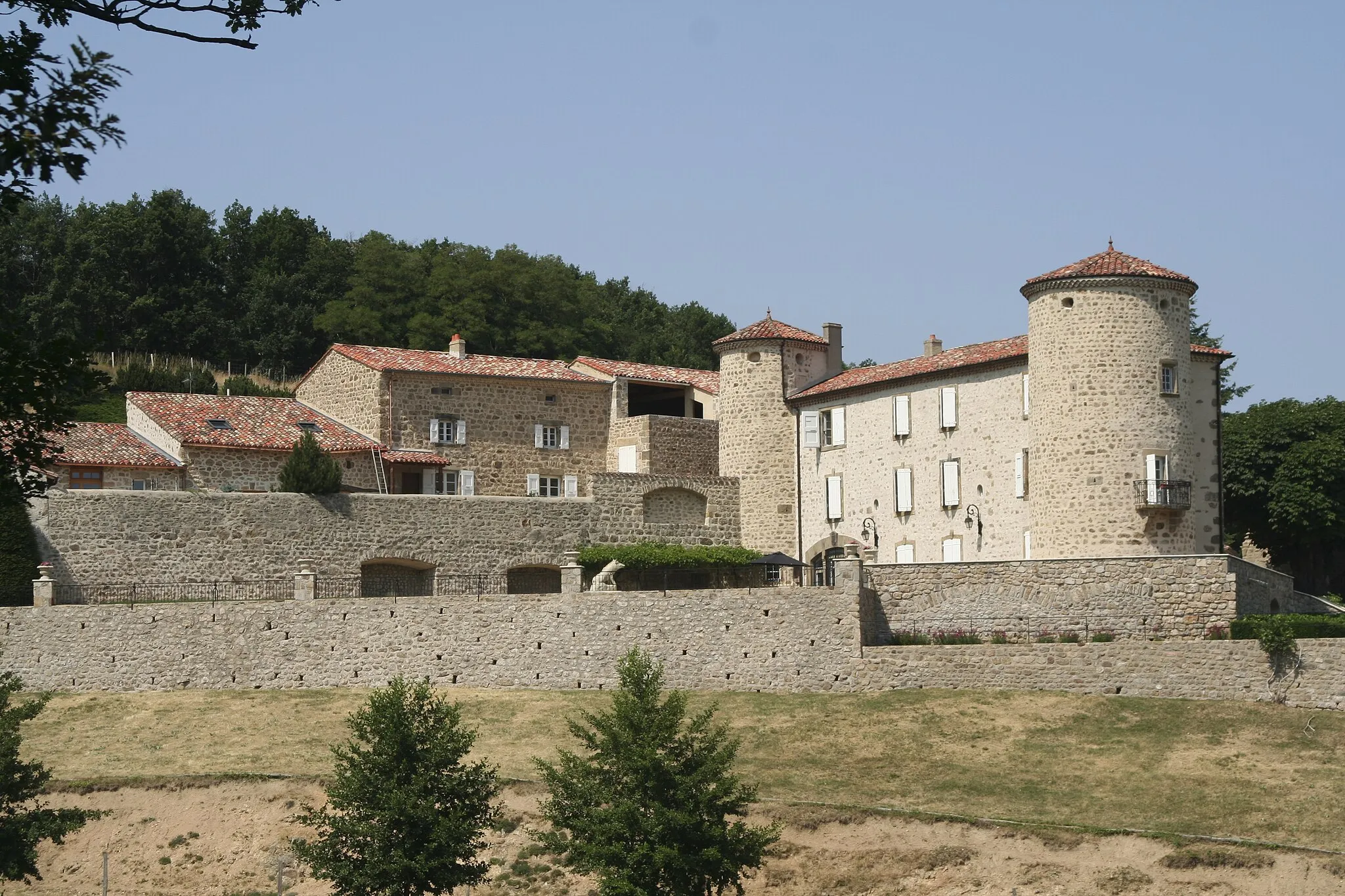 Photo showing: Cachard Castle