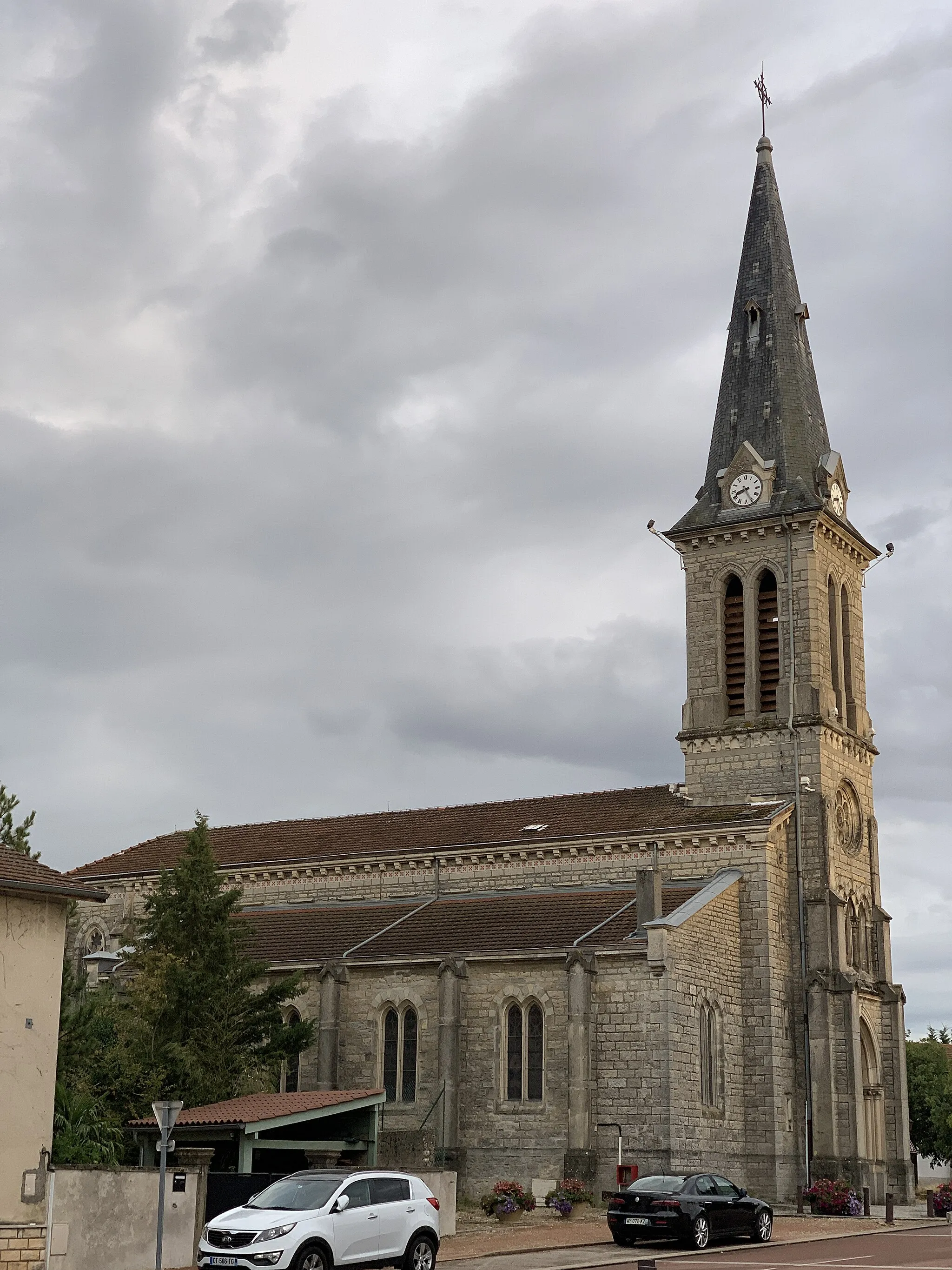 Photo showing: Église Saint-Pierre de Béligneux.