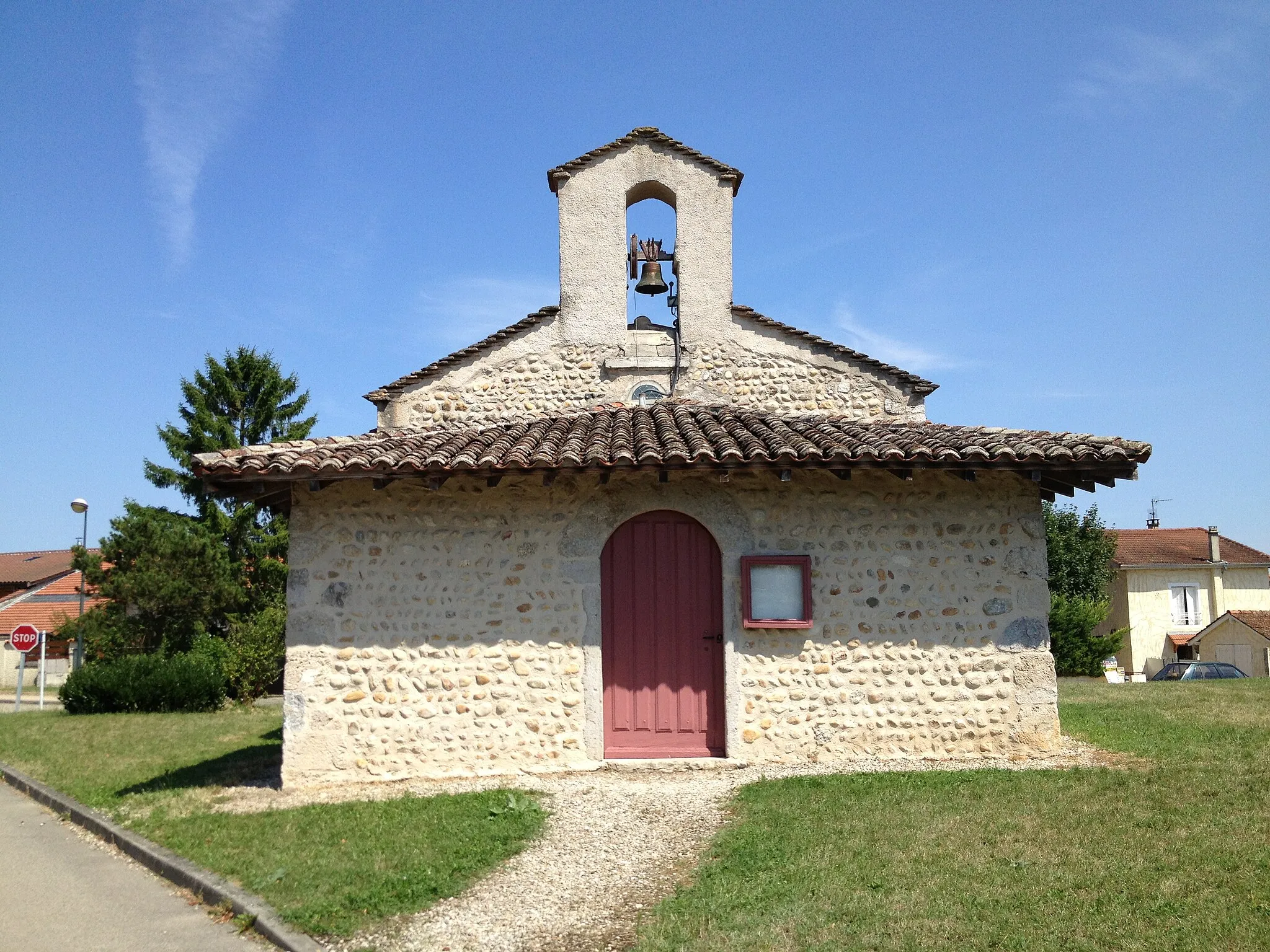 Photo showing: Chapelle de Chânes.