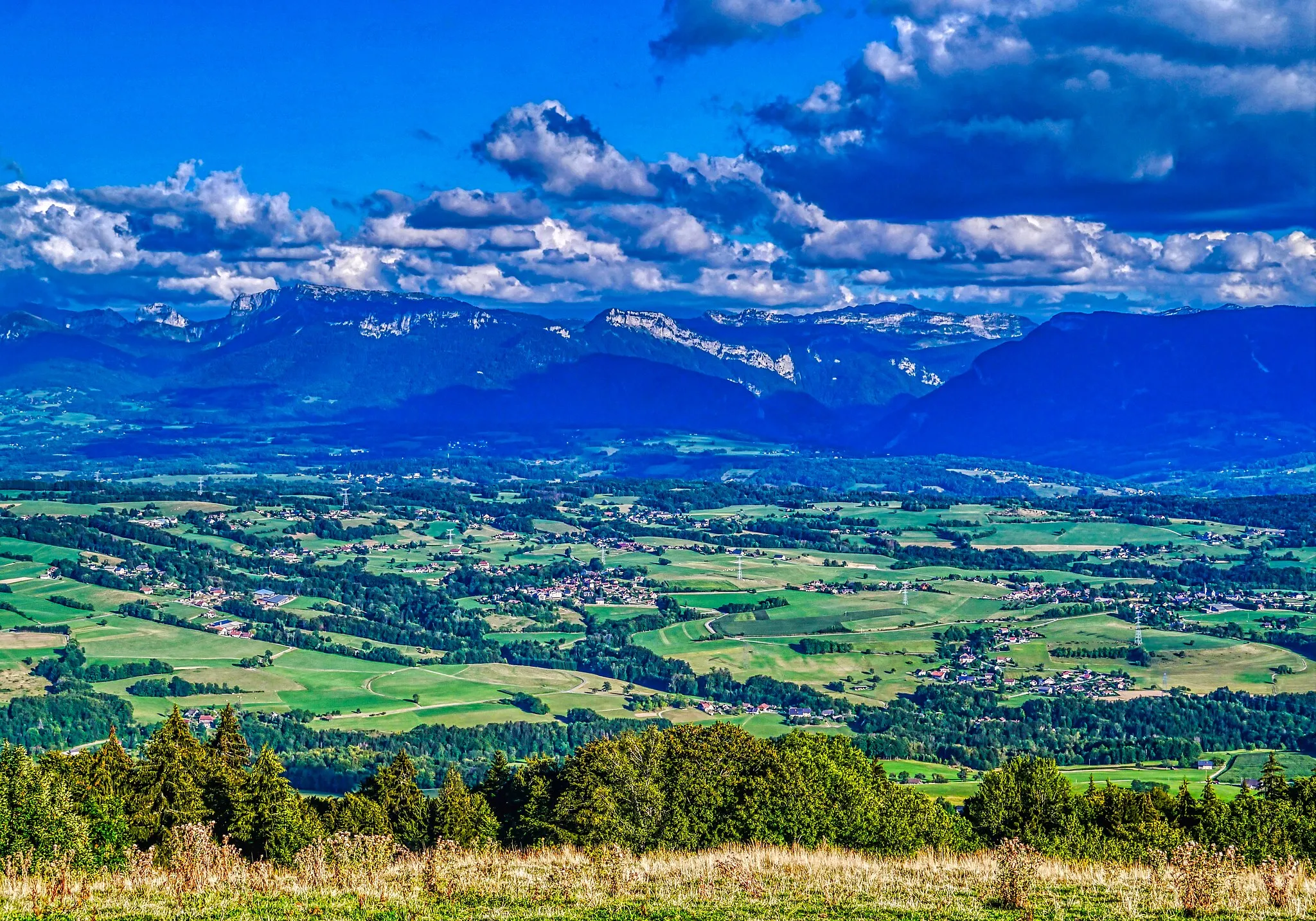 Photo showing: View from Mount Salève, near Beaumont, Department of Upper Savoy, Region of Auvergne-Rhône-Alpes (former Rhône-Alpes), France