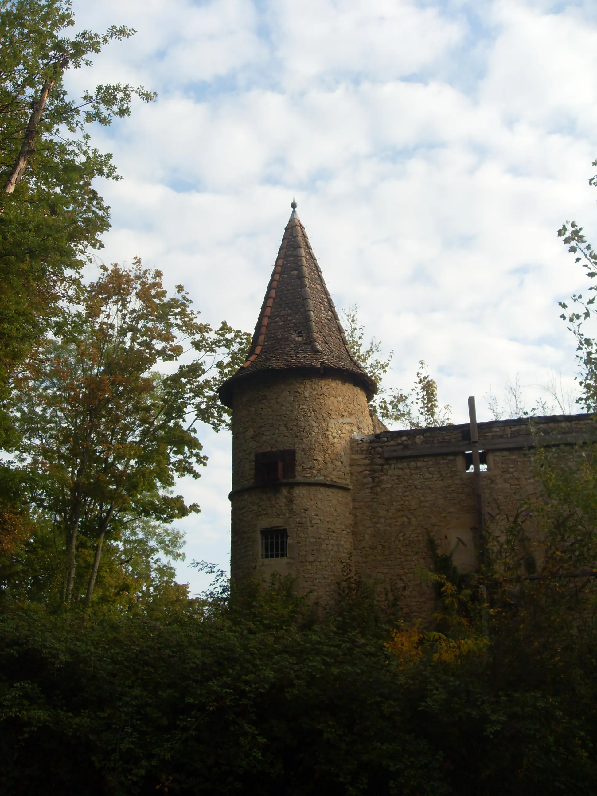 Photo showing: Ruines du Château du Vellein - Villefontaine (Isère).