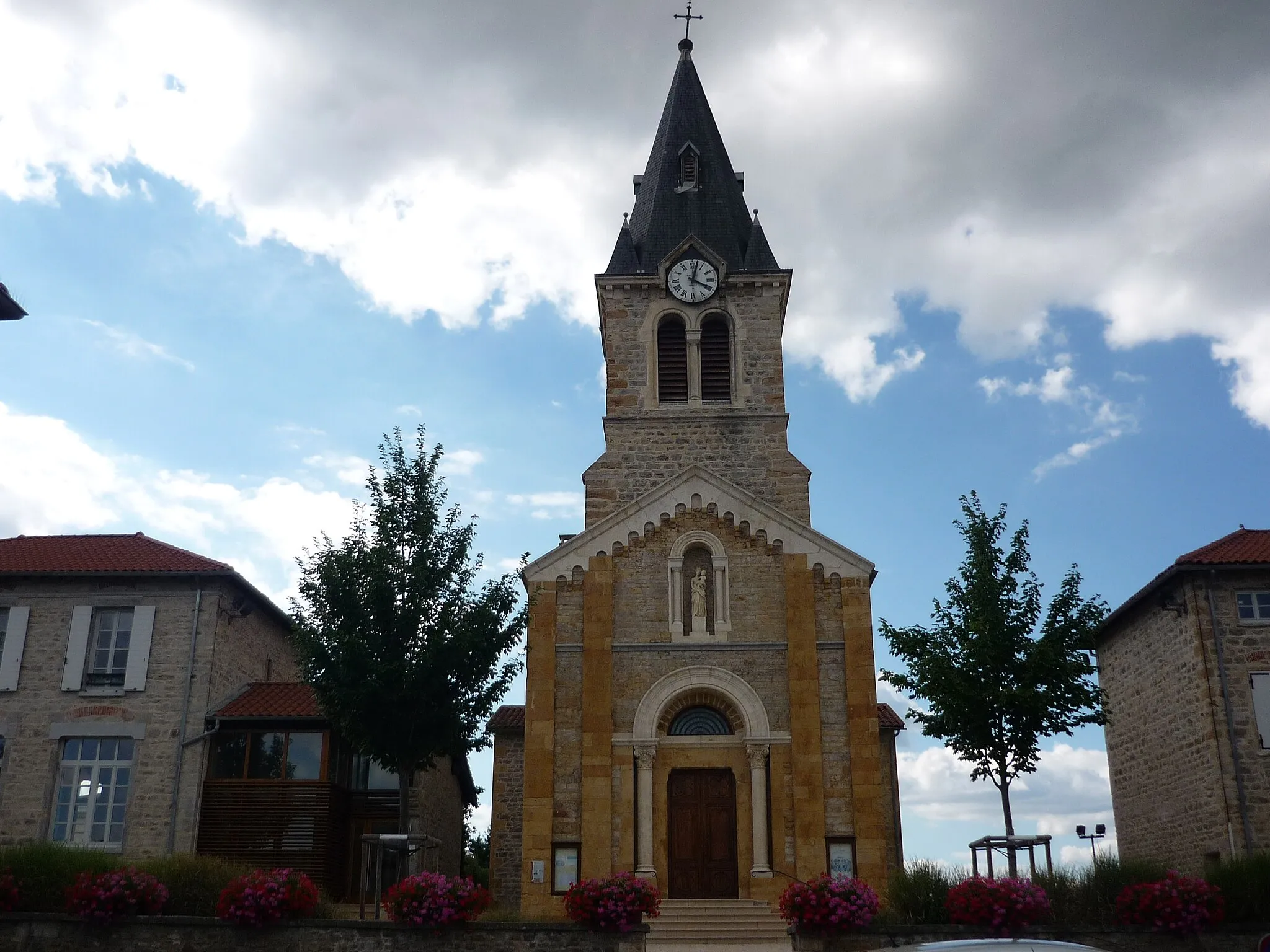 Photo showing: Église de Dommartin, dans le département du Rhône.