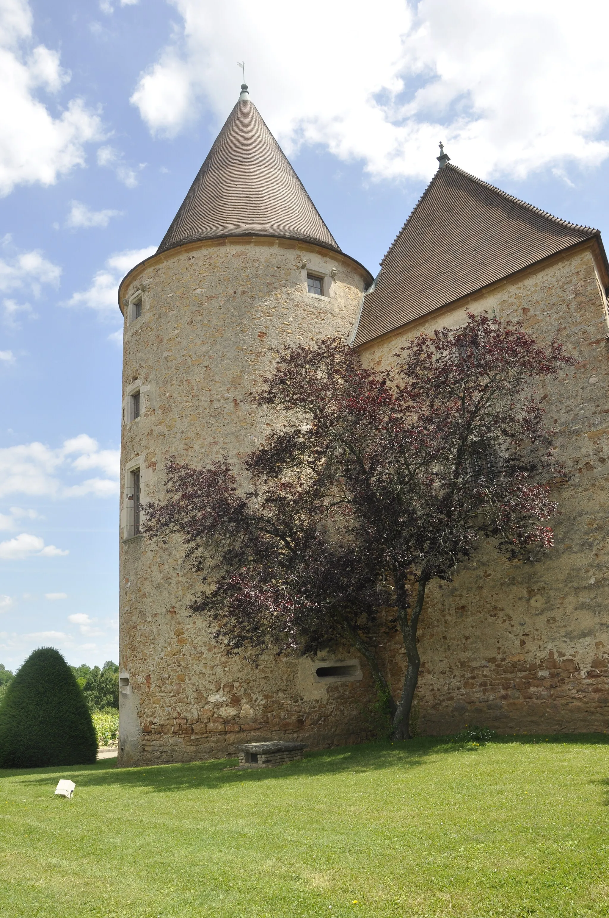 Photo showing: Château de Corcelle