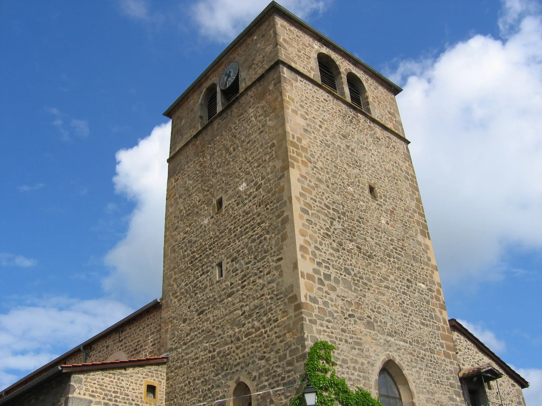 Photo showing: Le clocher d'Haute Rivoire (Rhône)