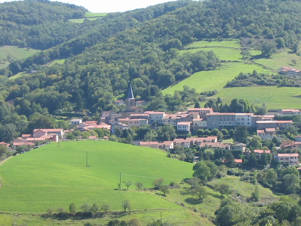 Photo showing: Village de Montromant