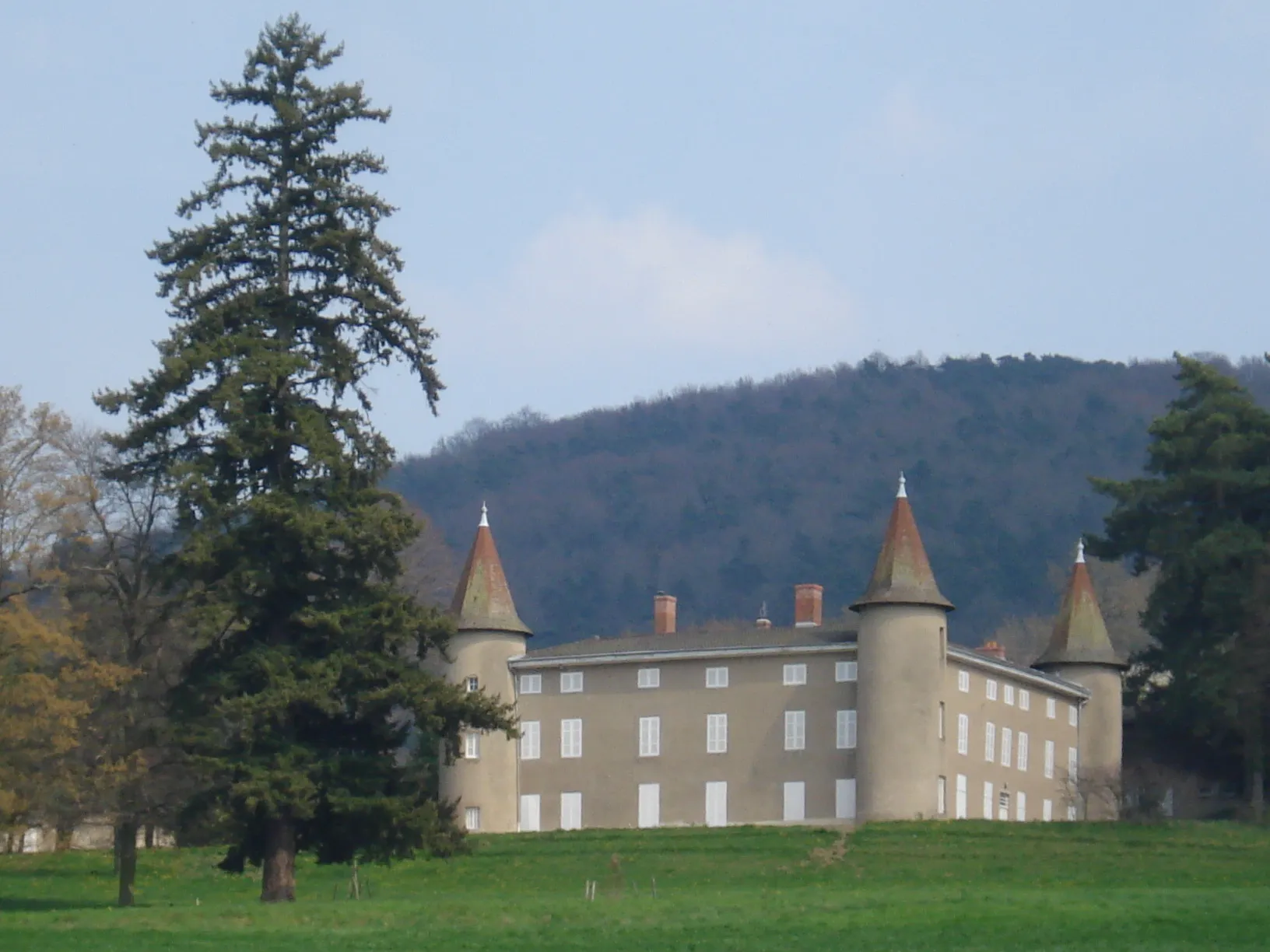 Photo showing: Ce château (privé) est situé à l'entrée du village