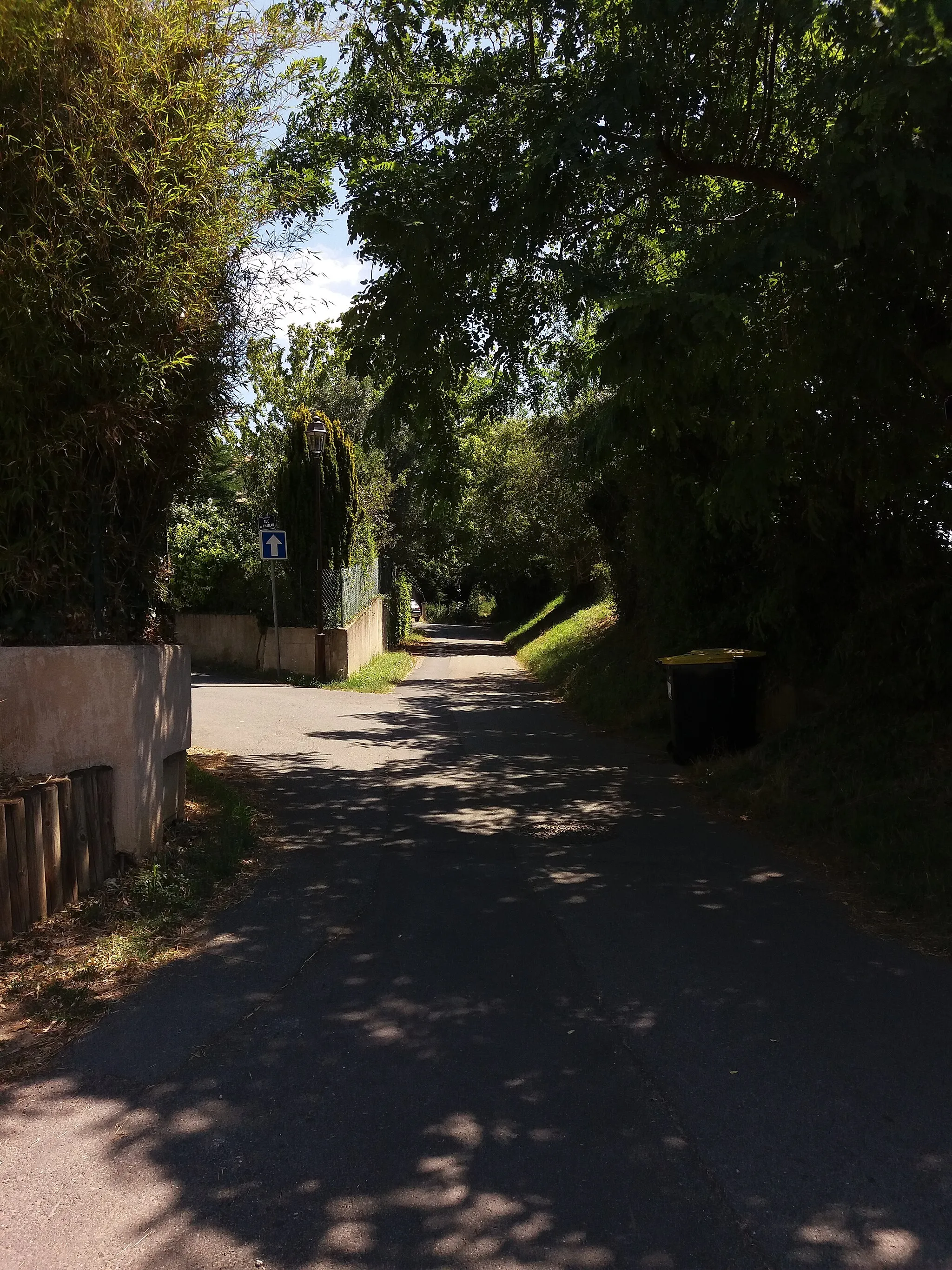 Photo showing: Rue du Verger, depuis la rue des Rameaux.